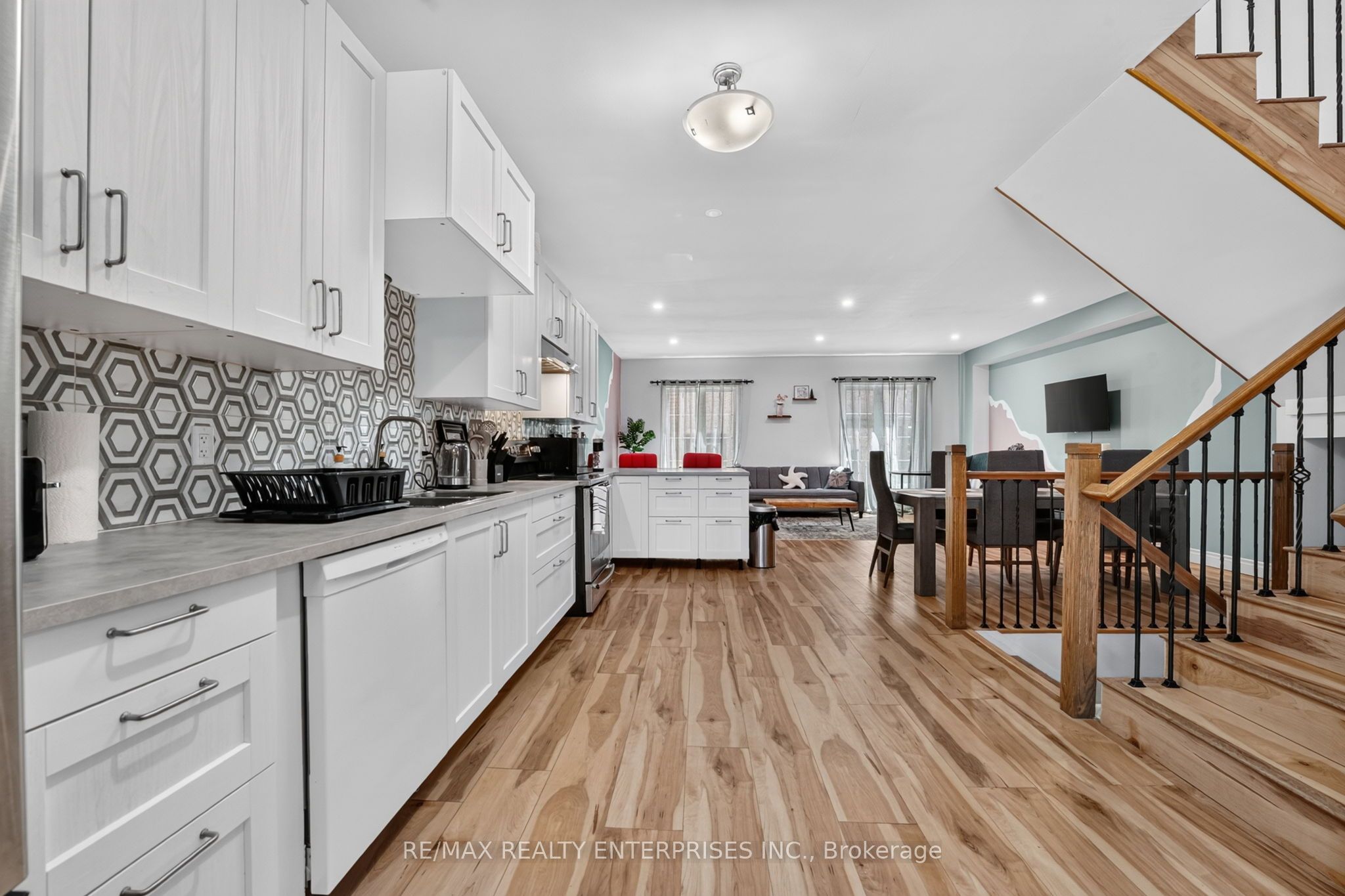 24 Charles Street Property Photo 27