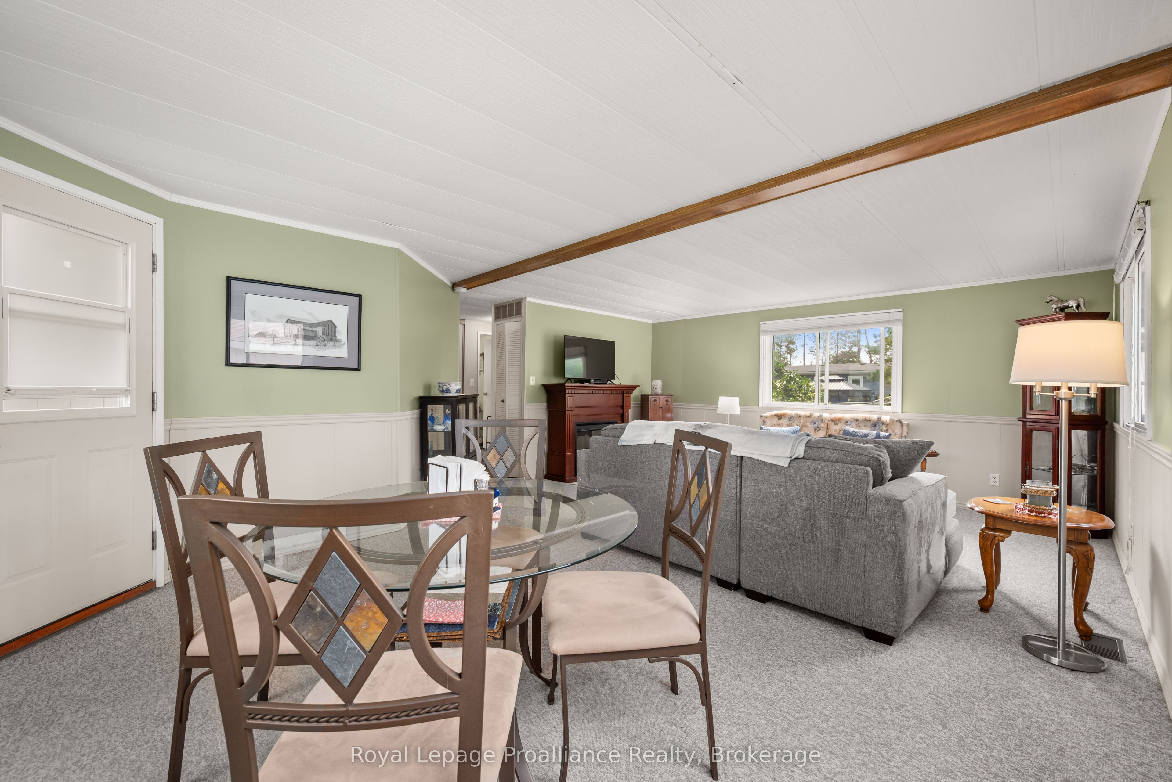 1064 Eighth Lane Property Photo 12