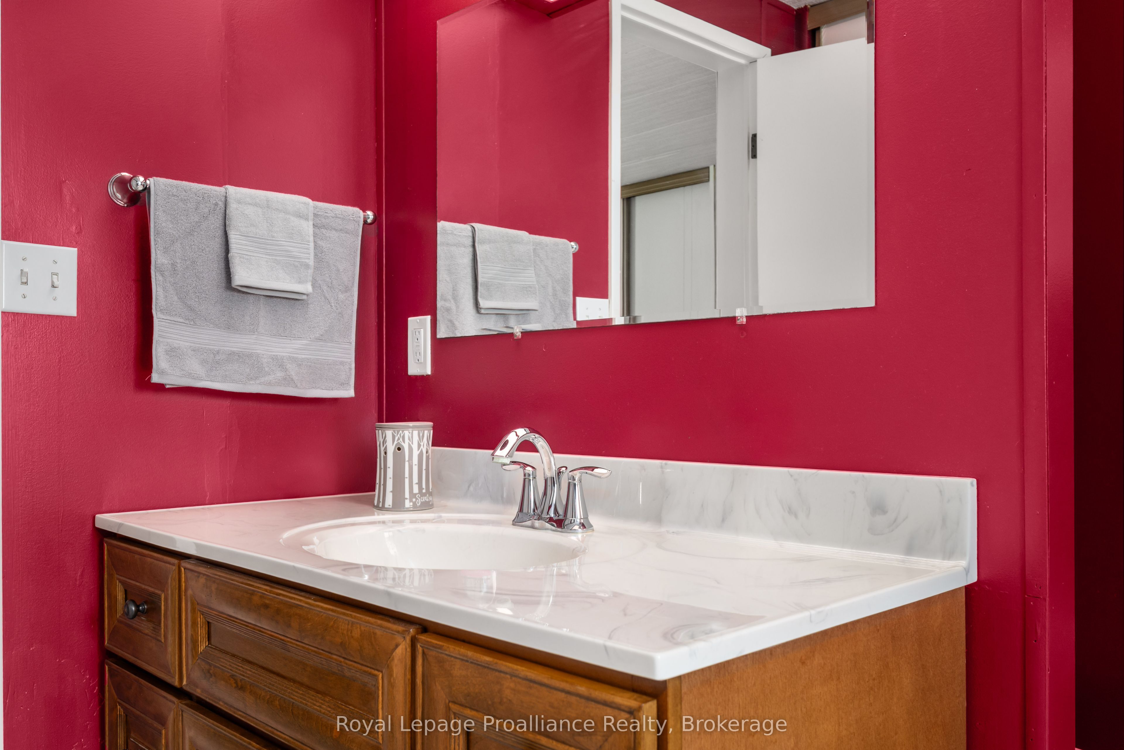1064 Eighth Lane Property Photo 29