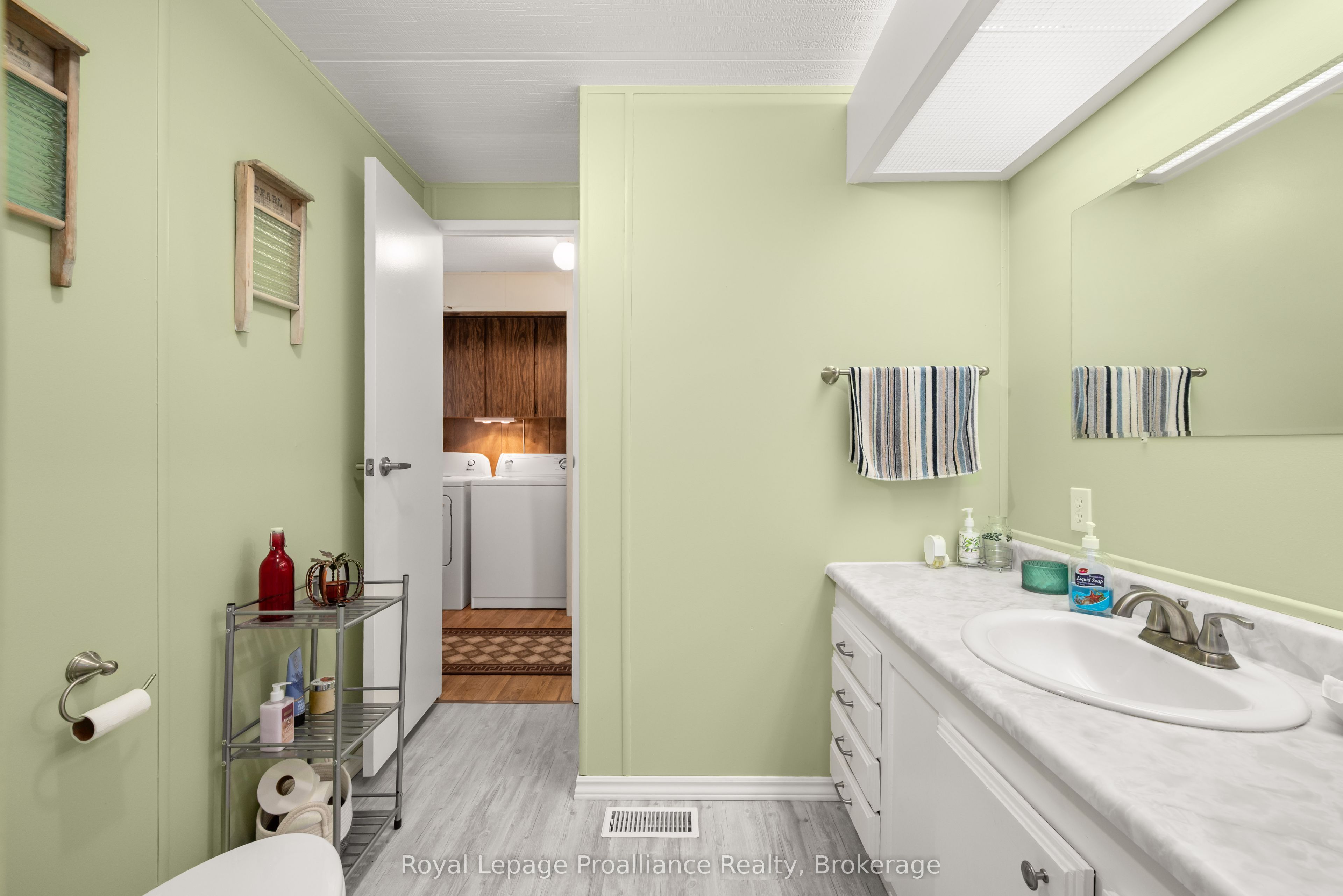 1064 Eighth Lane Property Photo 34