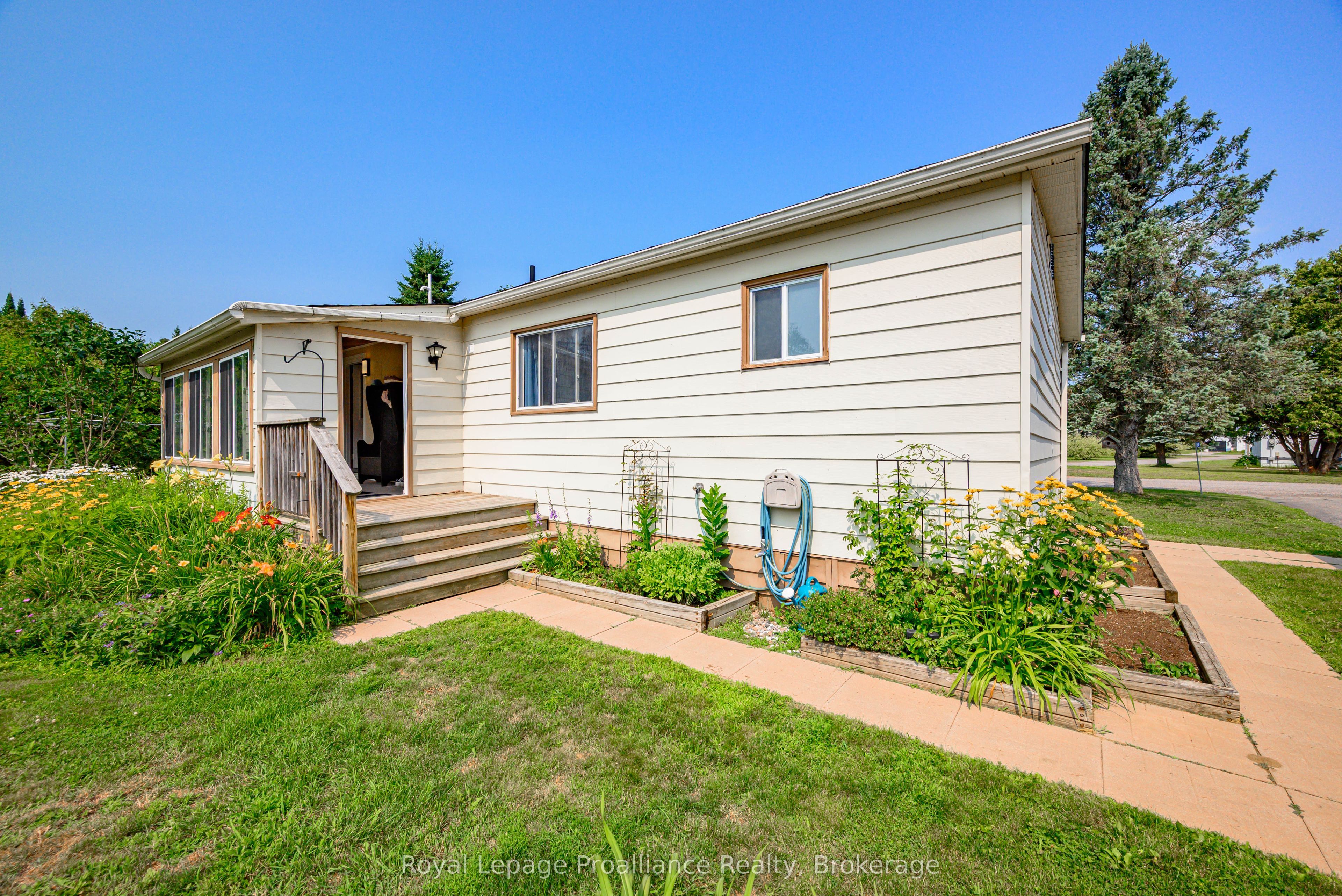 1064 Eighth Lane Property Photo 42