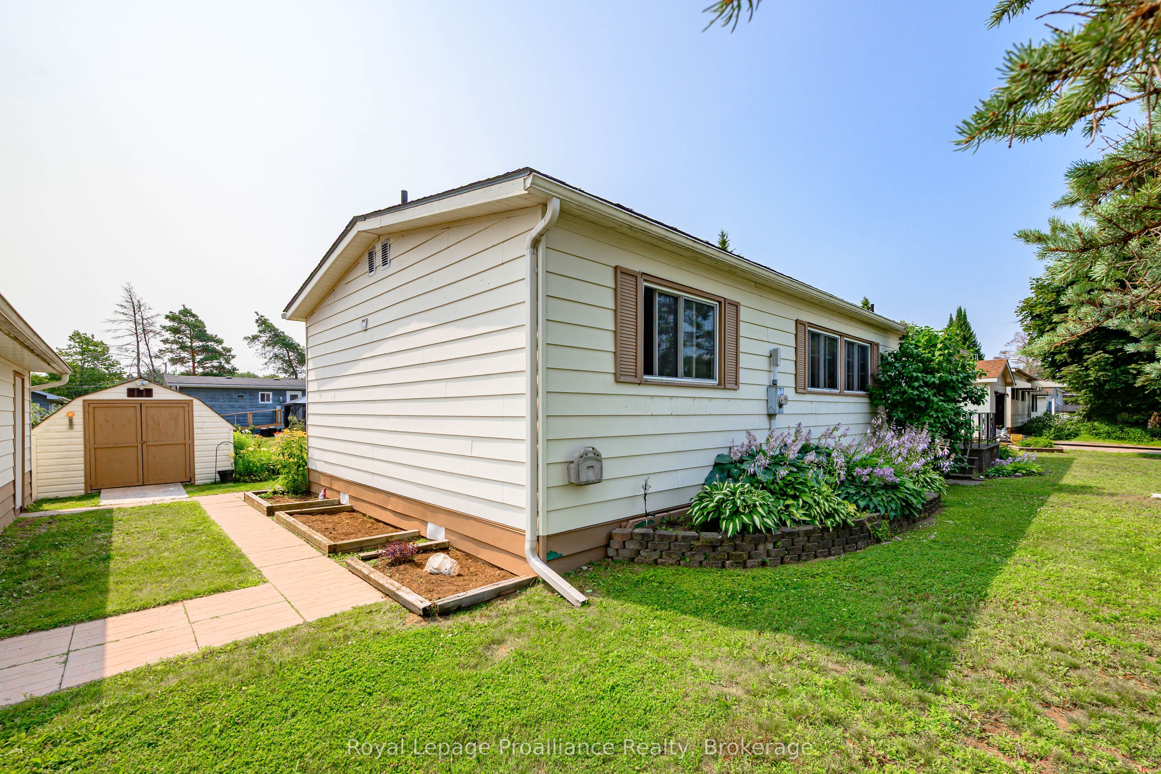1064 Eighth Lane Property Photo 45