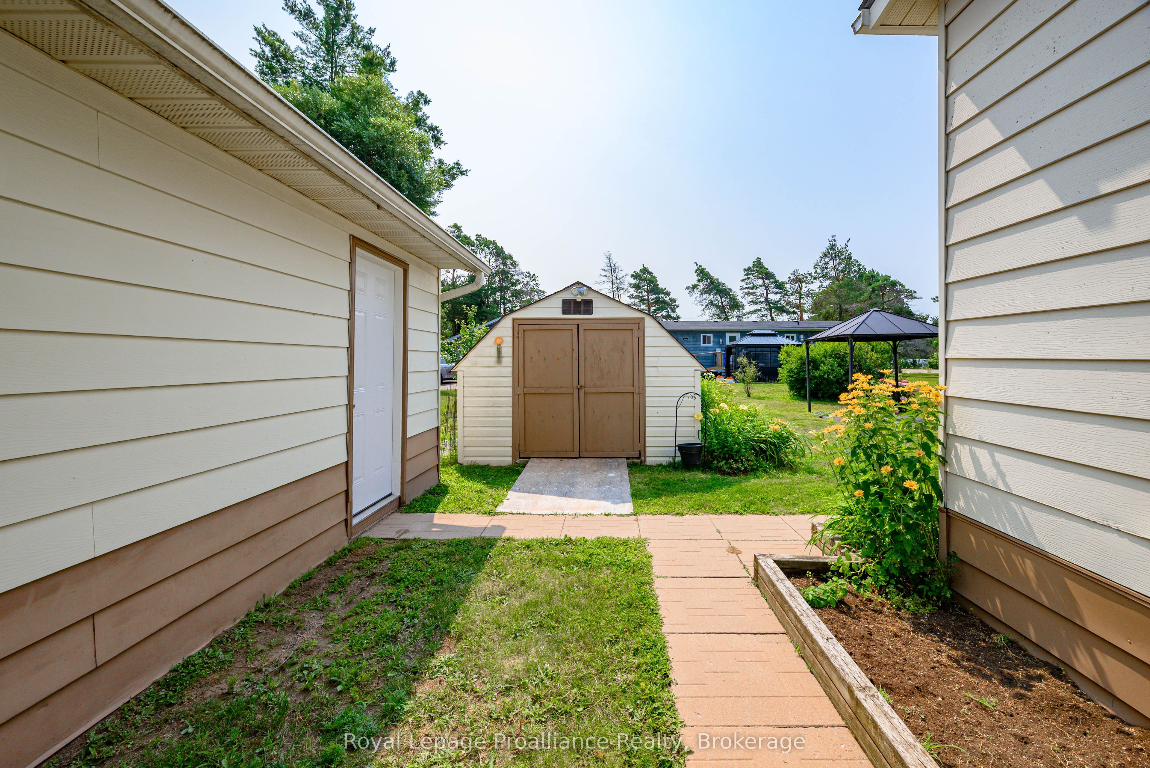 1064 Eighth Lane Property Photo 46
