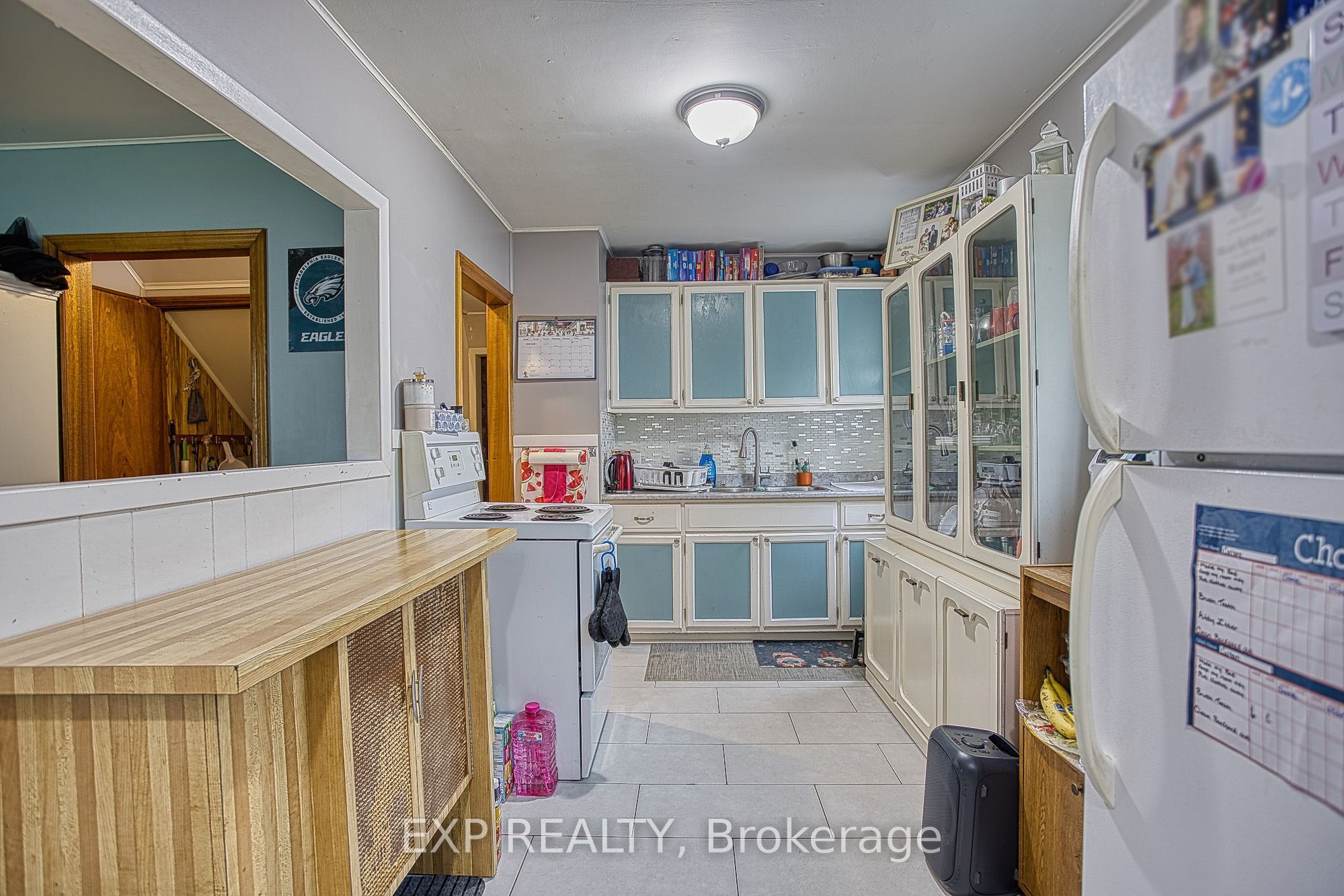 139 Glassco Avenue N Property Photo 4