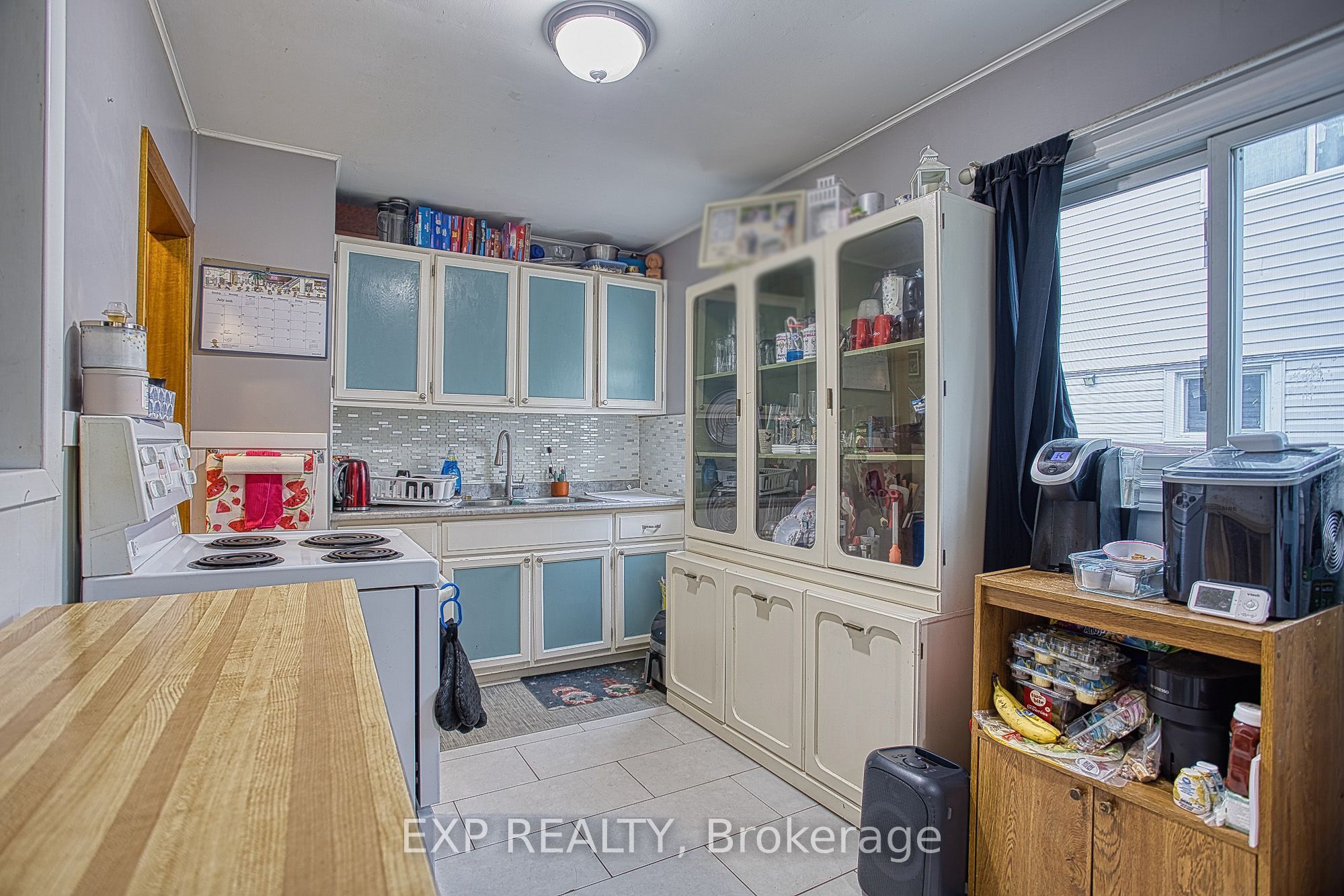 139 Glassco Avenue N Property Photo 5