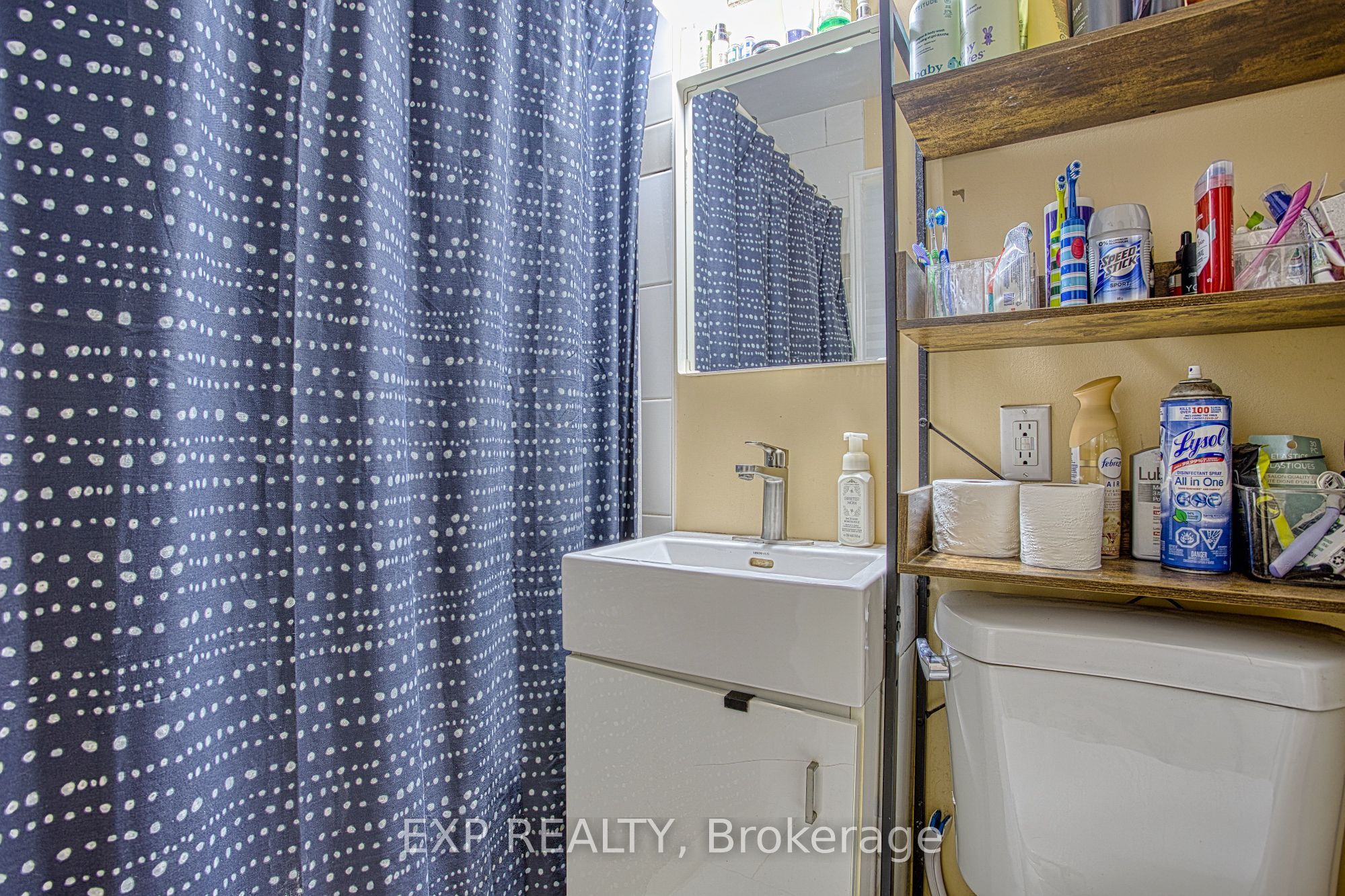 139 Glassco Avenue N Property Photo 9