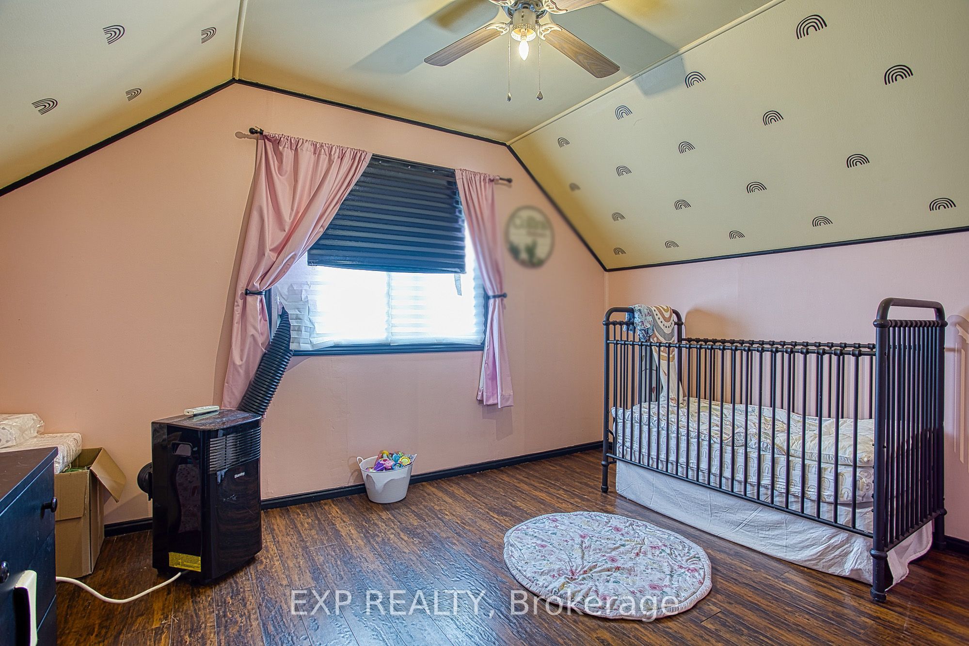 139 Glassco Avenue N Property Photo 11