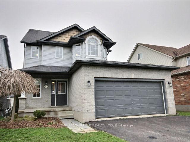 572 Simon Street Property Photo 1
