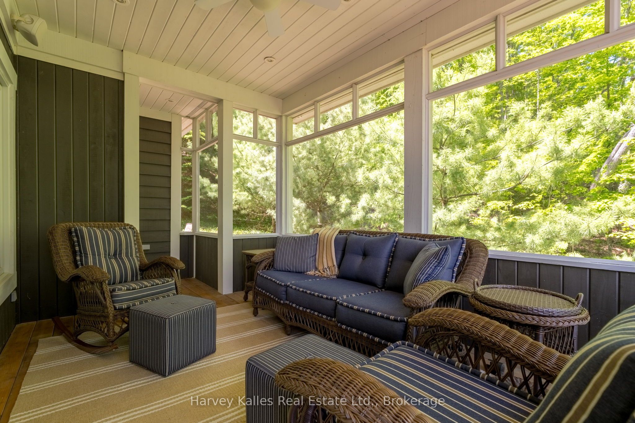161 Town Line Road E Property Photo 23