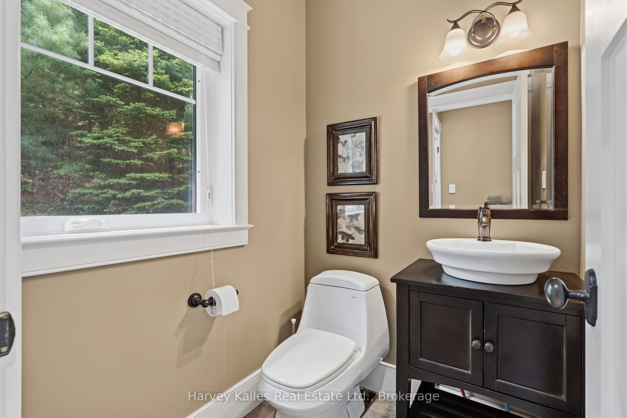 161 Town Line Road E Property Photo 24
