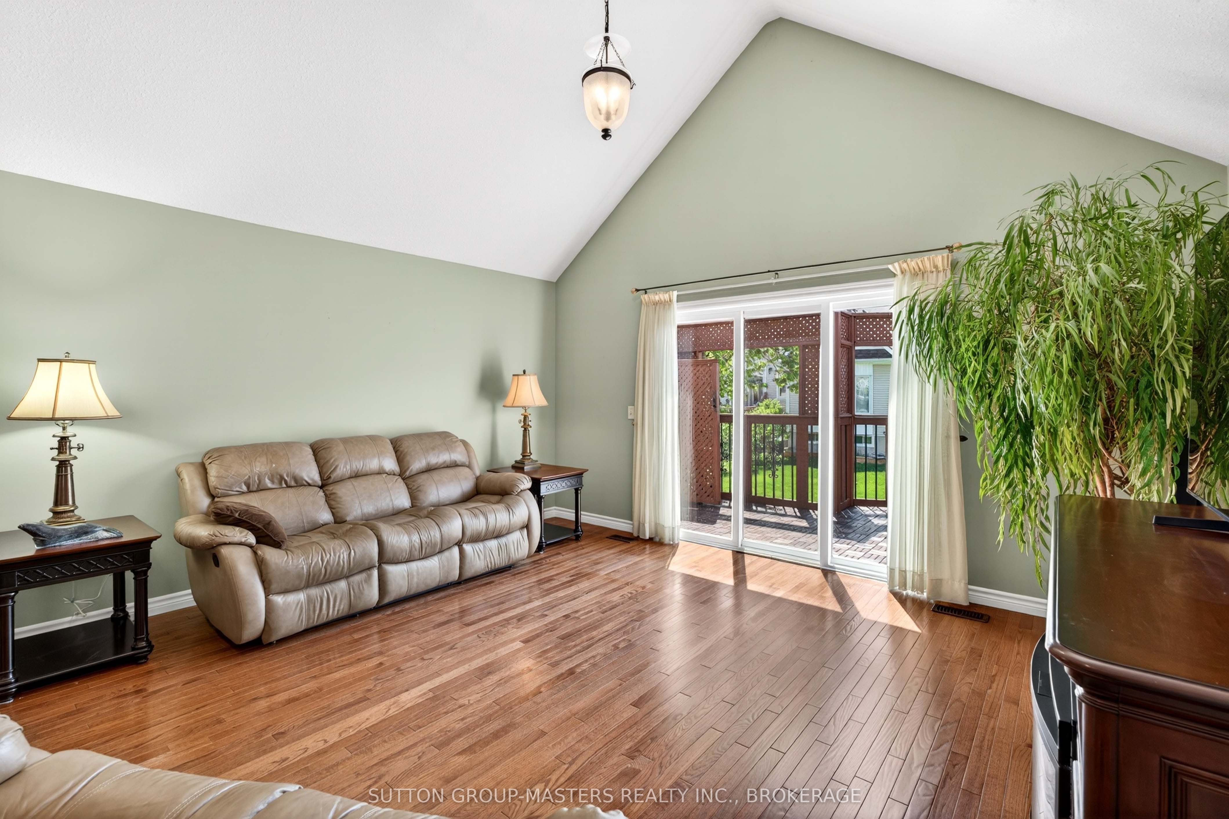 133 Britannia Crescent Property Photo 11