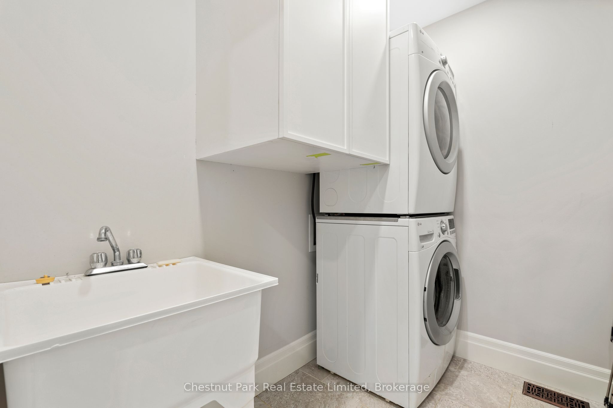18 Curtis Street Property Photo 29