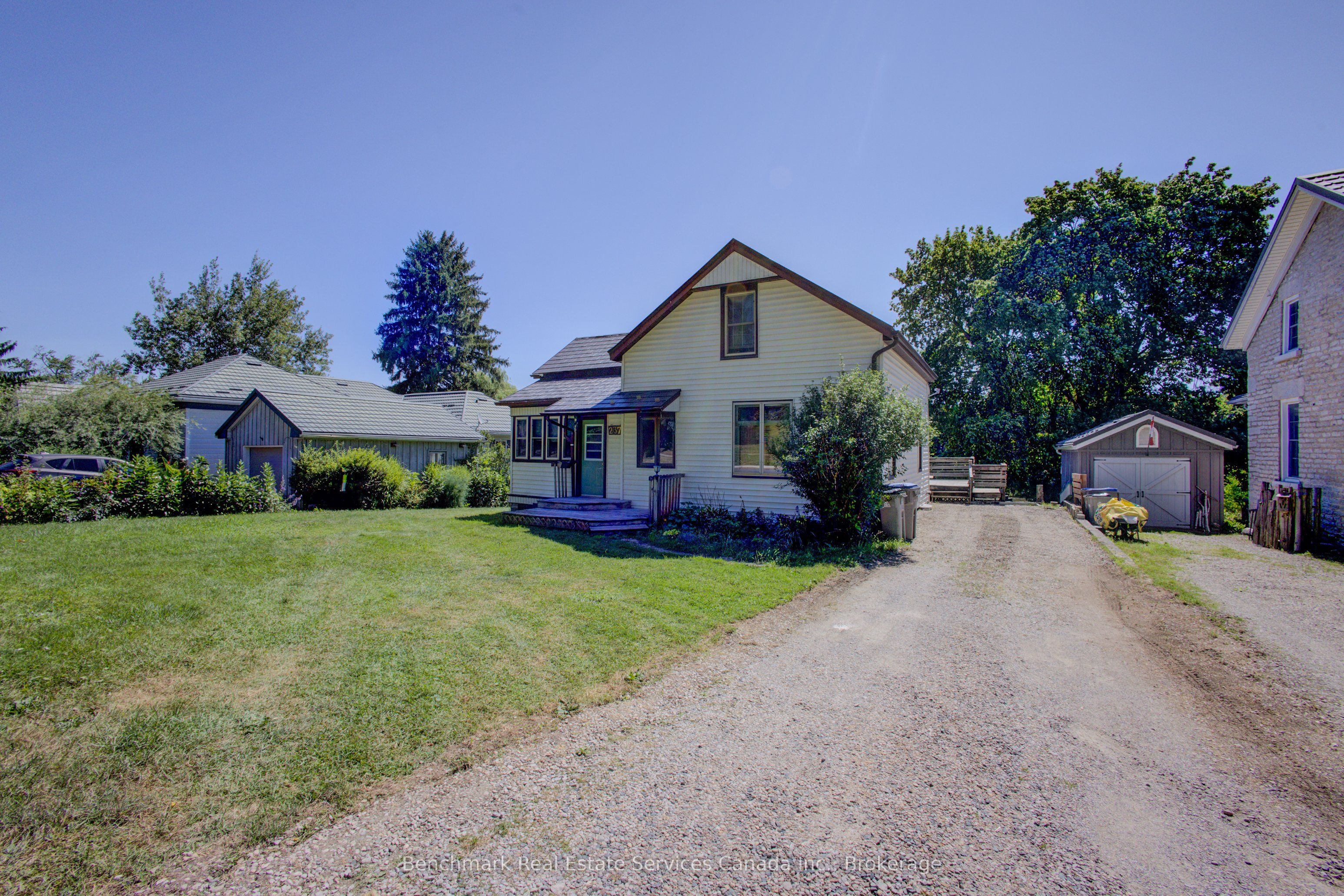 237 Thomas Street Property Photo 3