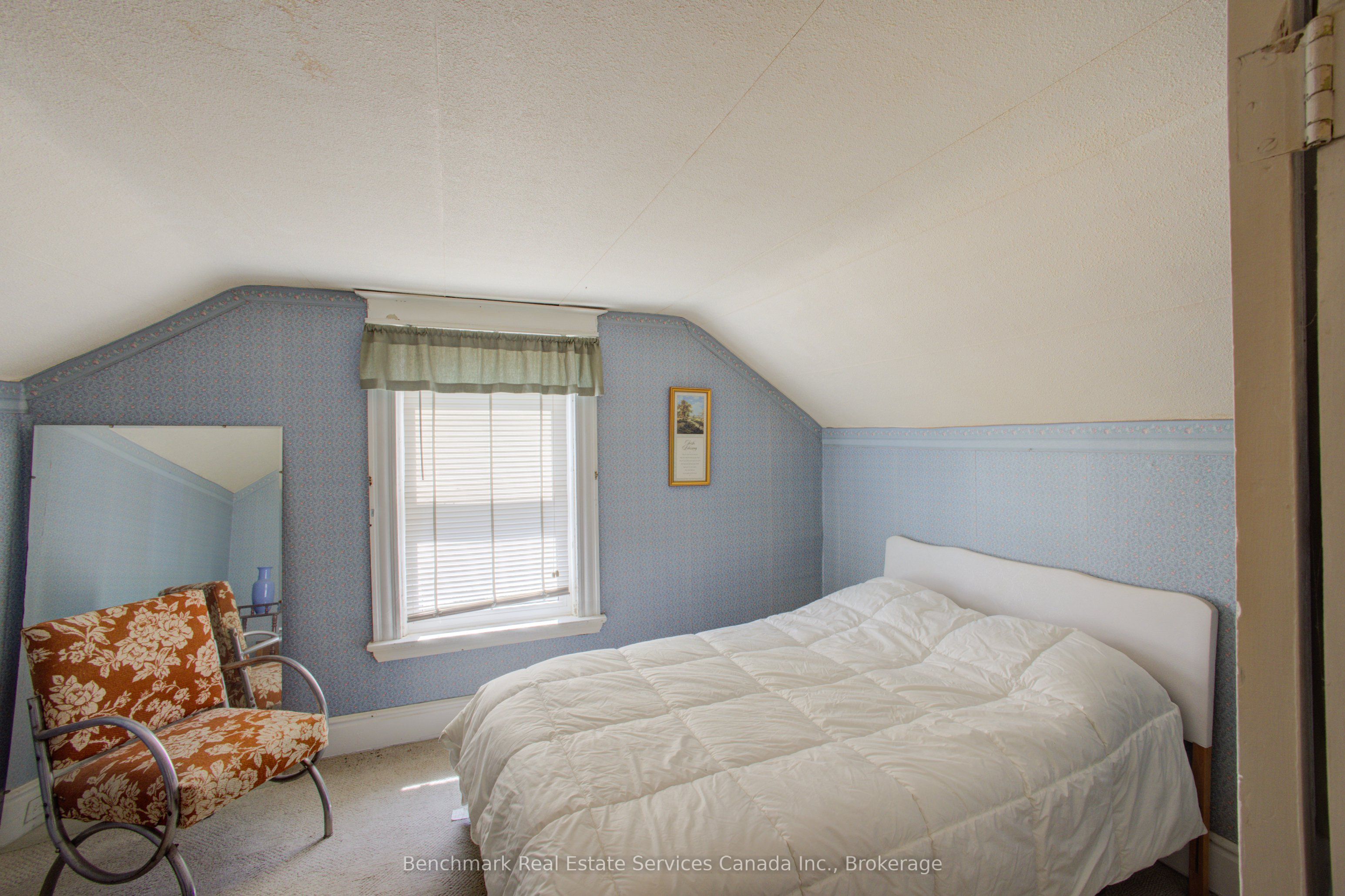 237 Thomas Street Property Photo 18