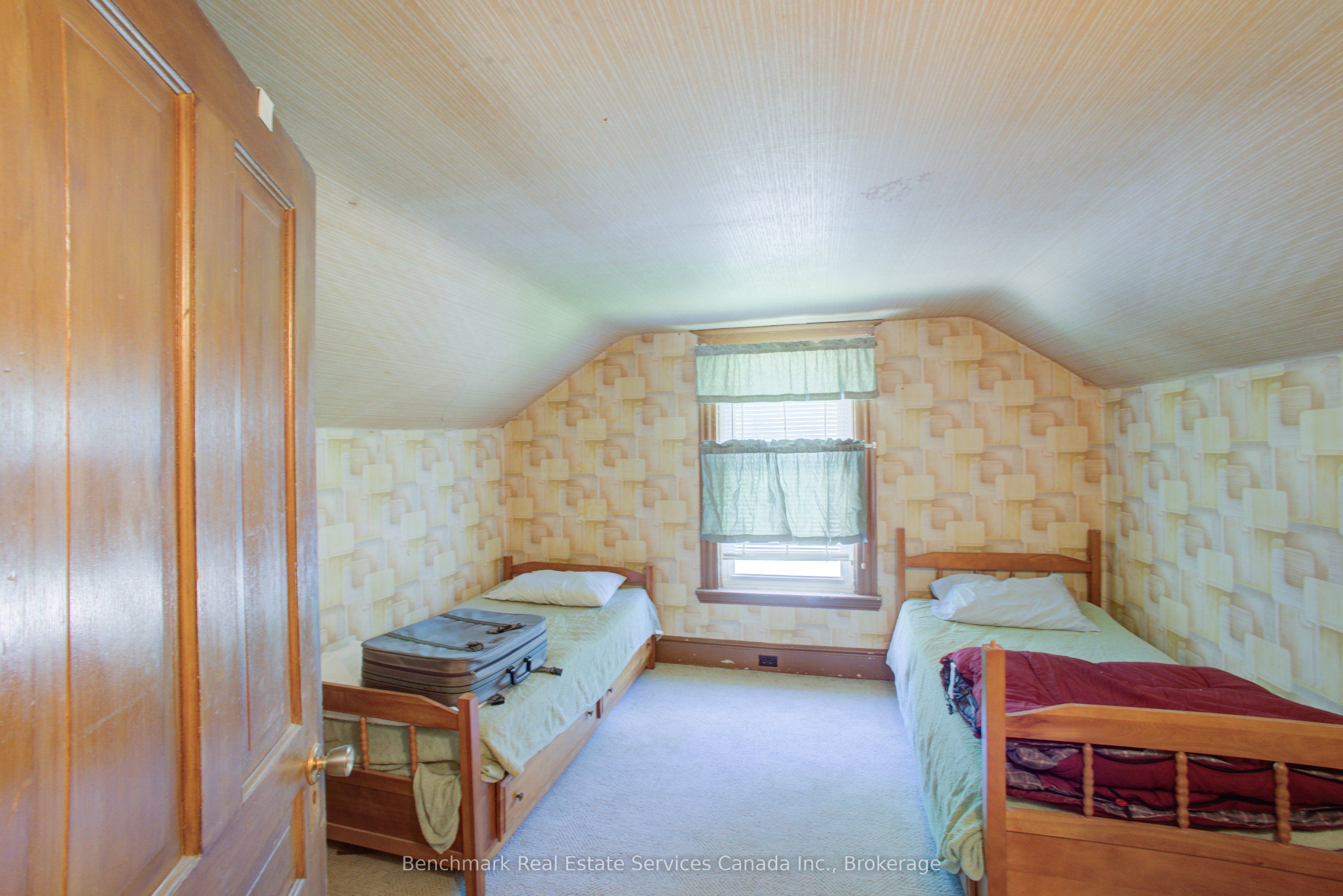 237 Thomas Street Property Photo 20