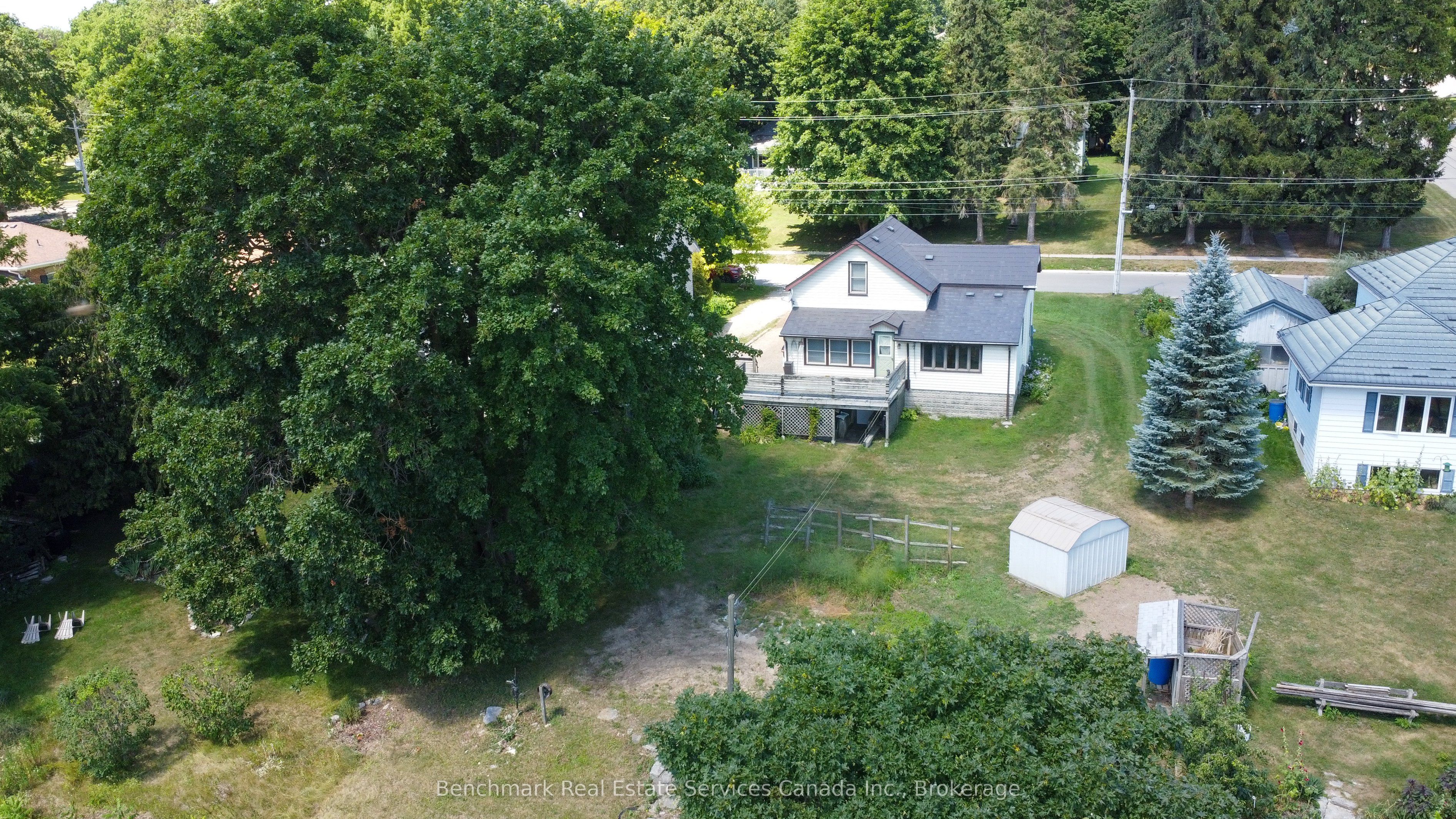 237 Thomas Street Property Photo 35