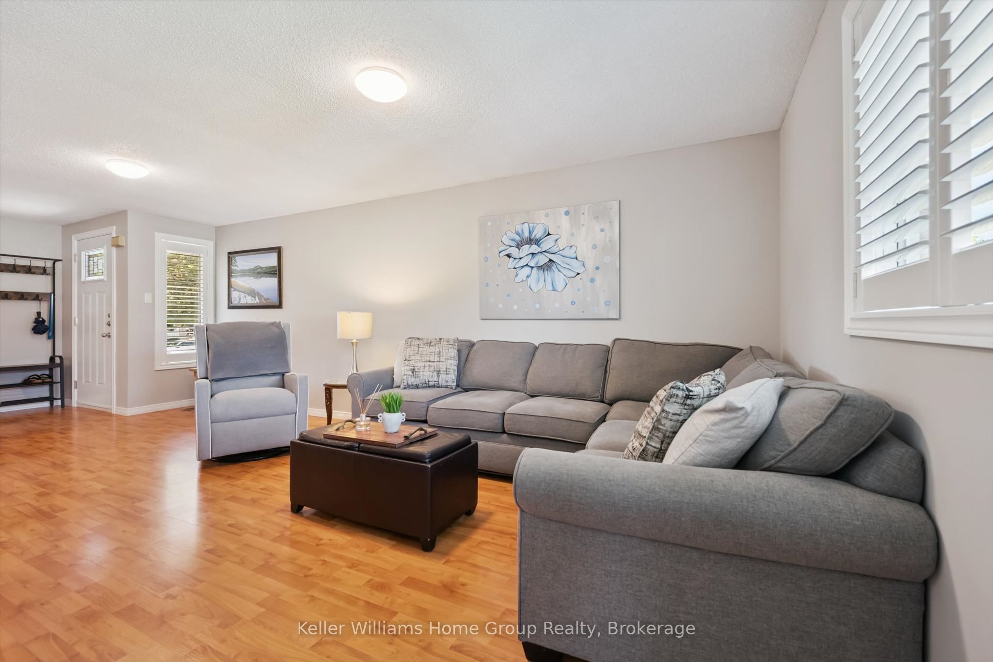 395 Strathallan Street Property Photo 10