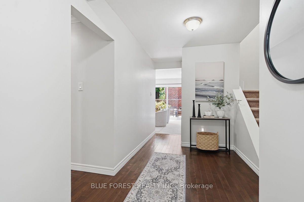 742 Fanshawe Park Road E Property Photo 4