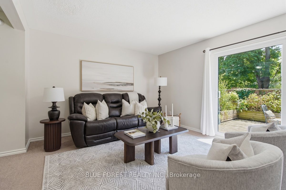742 Fanshawe Park Road E Property Photo 6