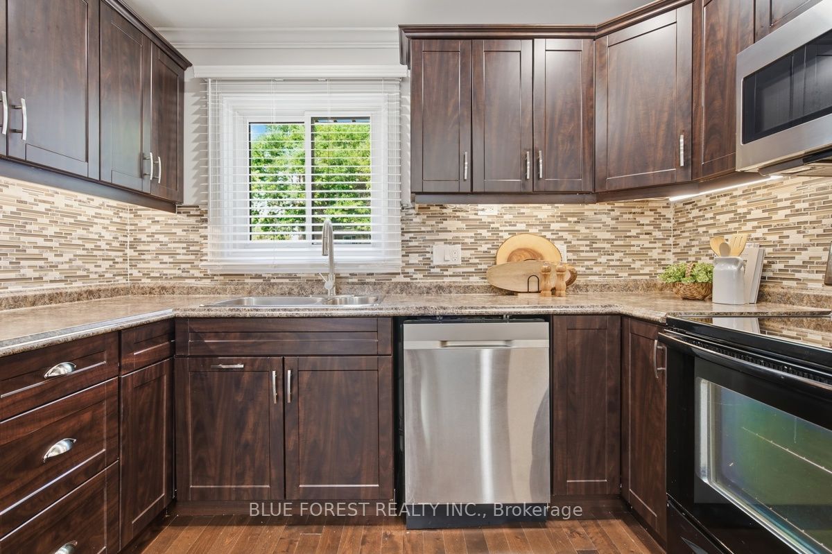 742 Fanshawe Park Road E Property Photo 15