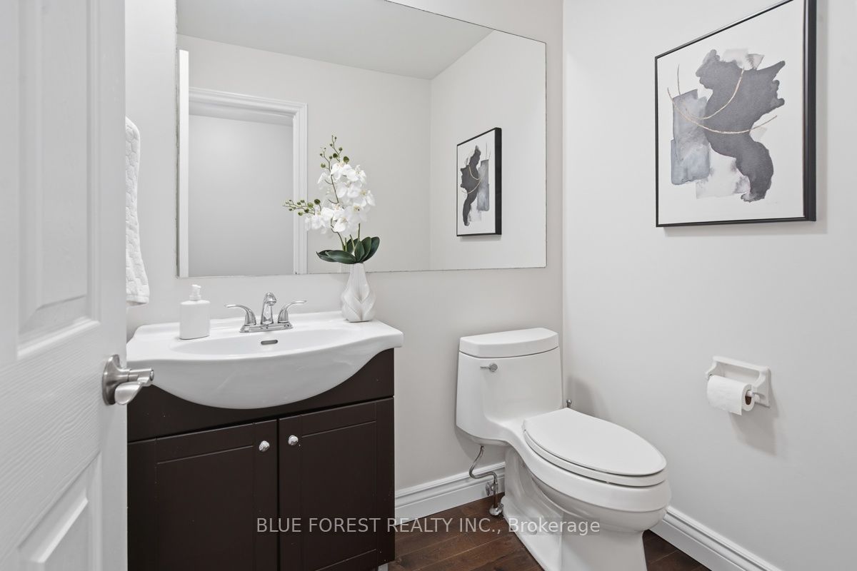 742 Fanshawe Park Road E Property Photo 19