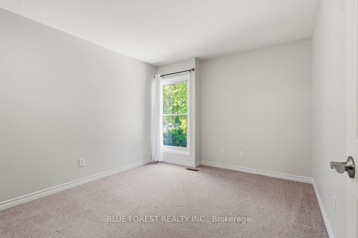 742 Fanshawe Park Road E Property Photo 29