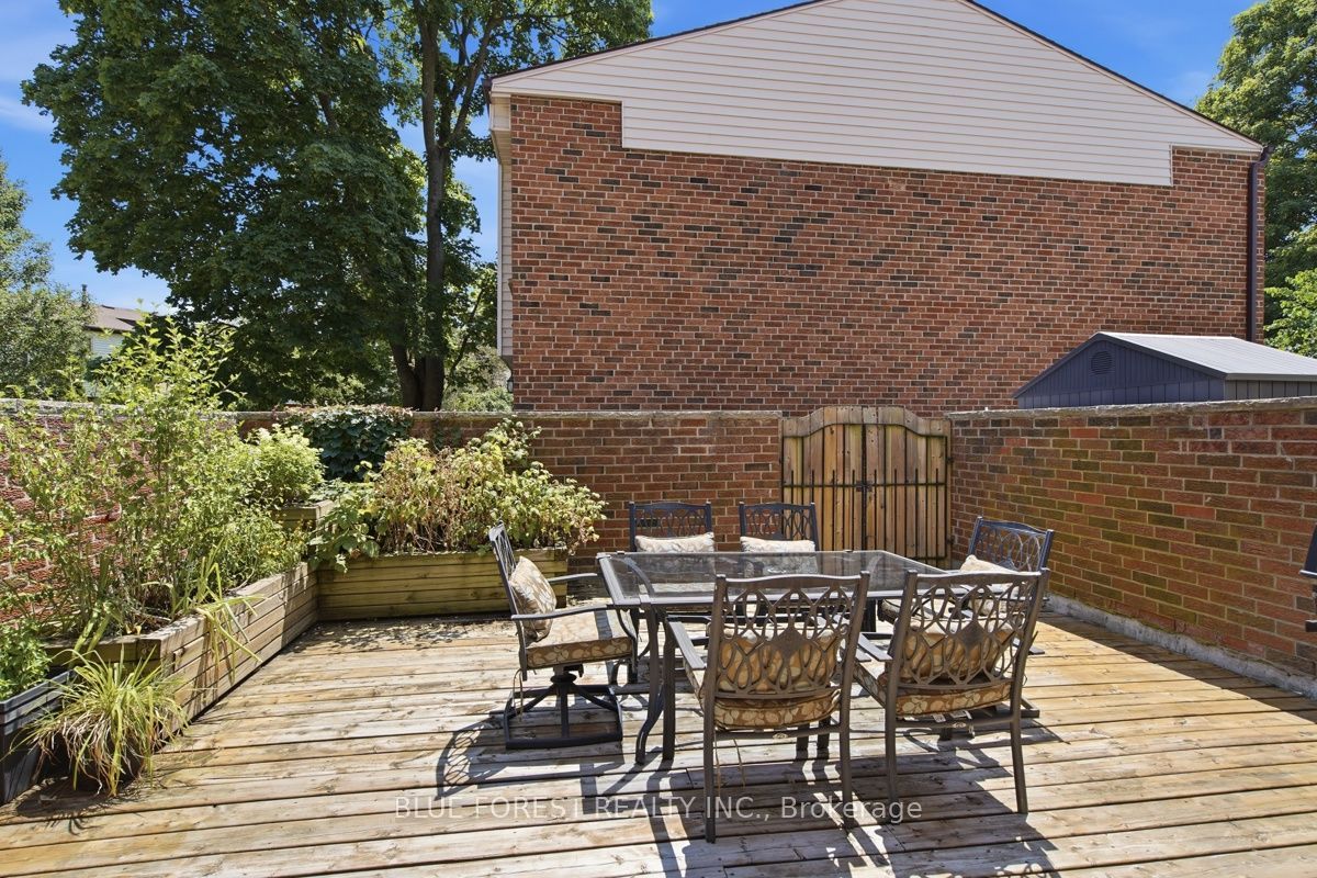 742 Fanshawe Park Road E Property Photo 37