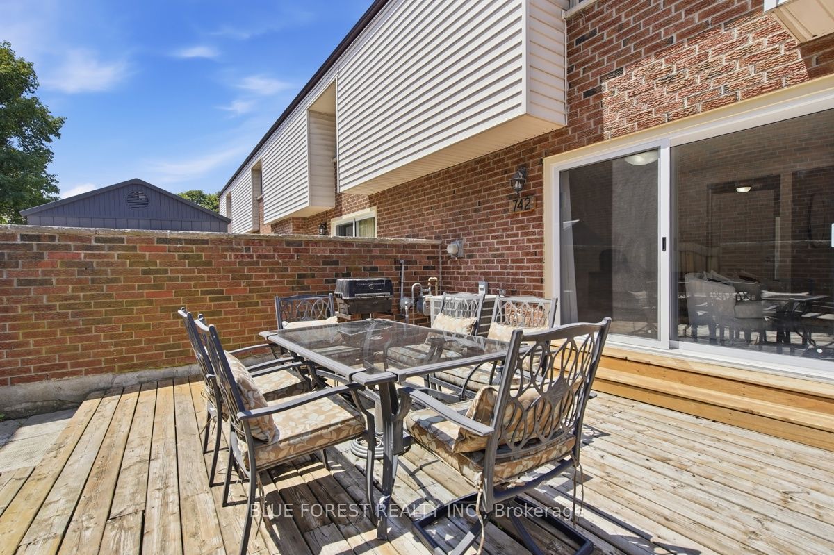742 Fanshawe Park Road E Property Photo 39