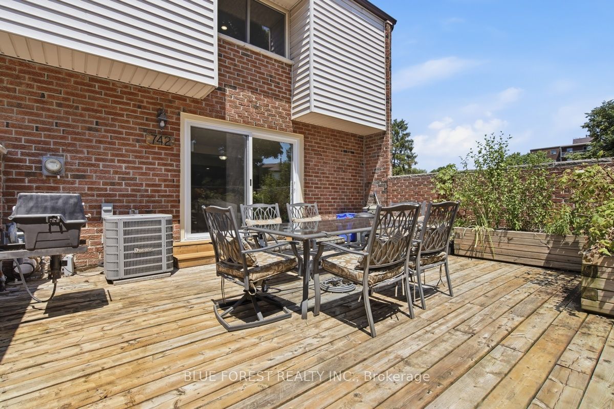 742 Fanshawe Park Road E Property Photo 40