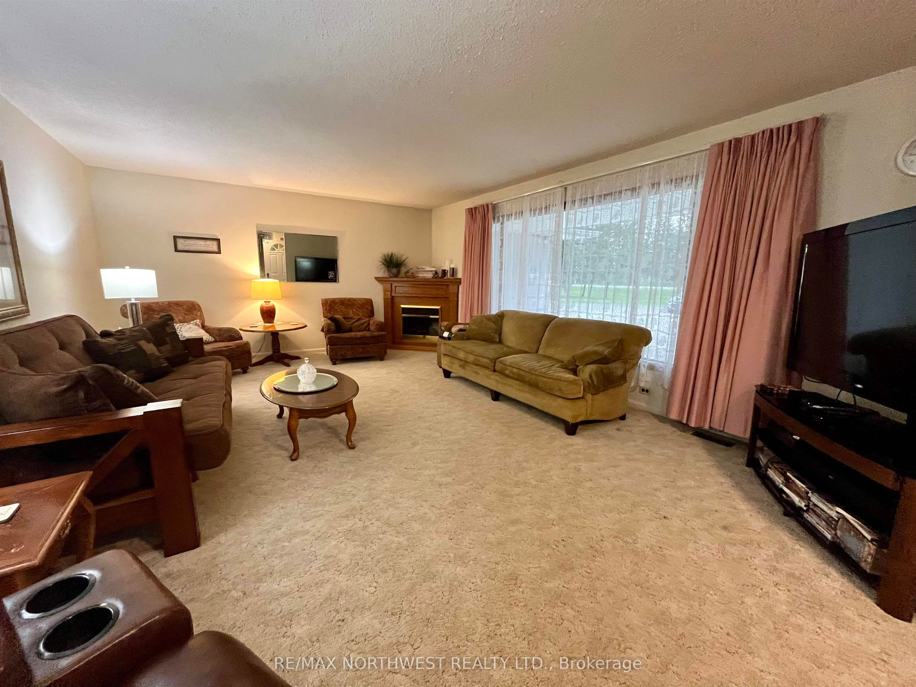 986 Hwy 11 Property Photo 16