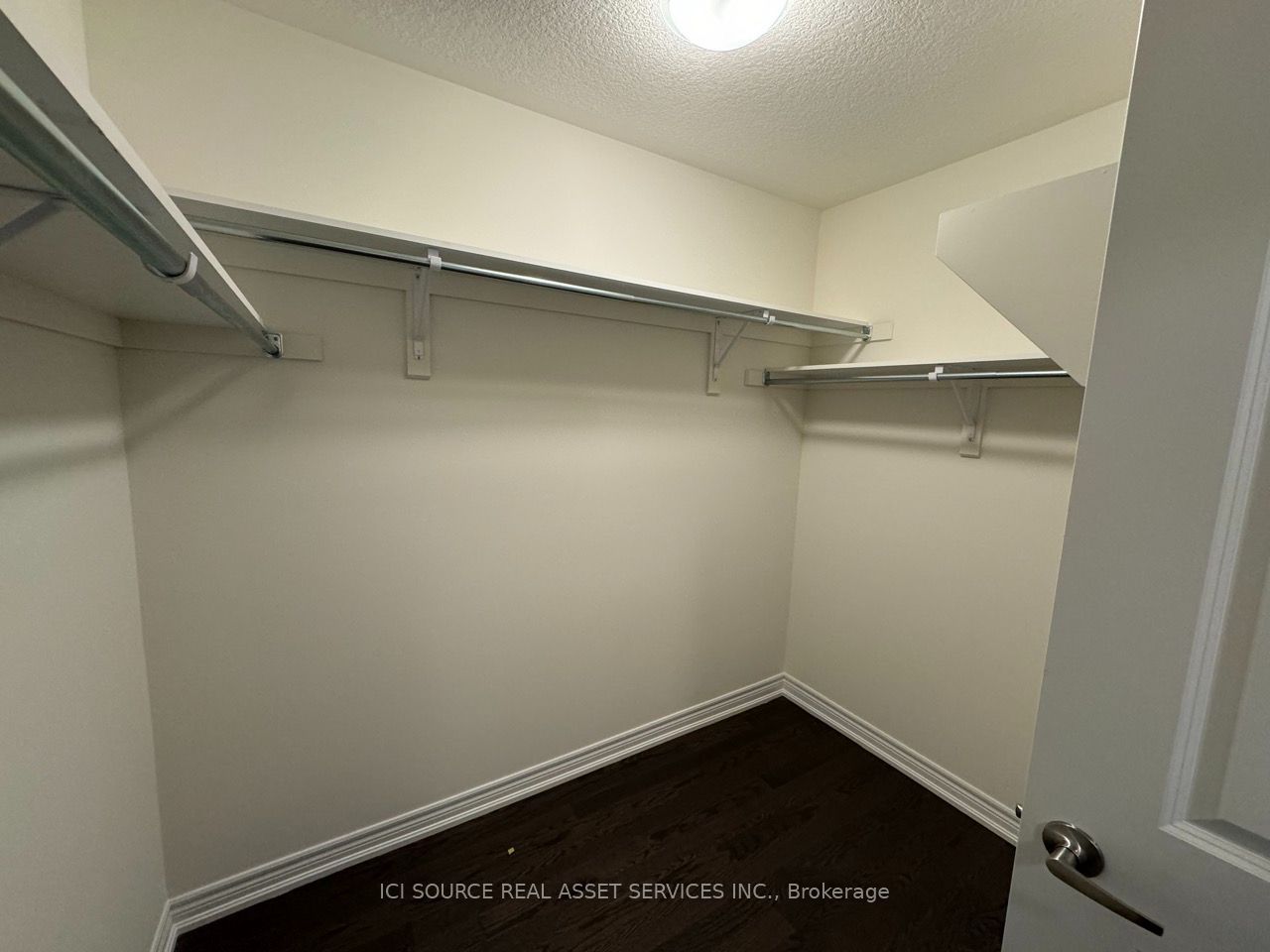 10 Guernsey Drive Property Photo 25