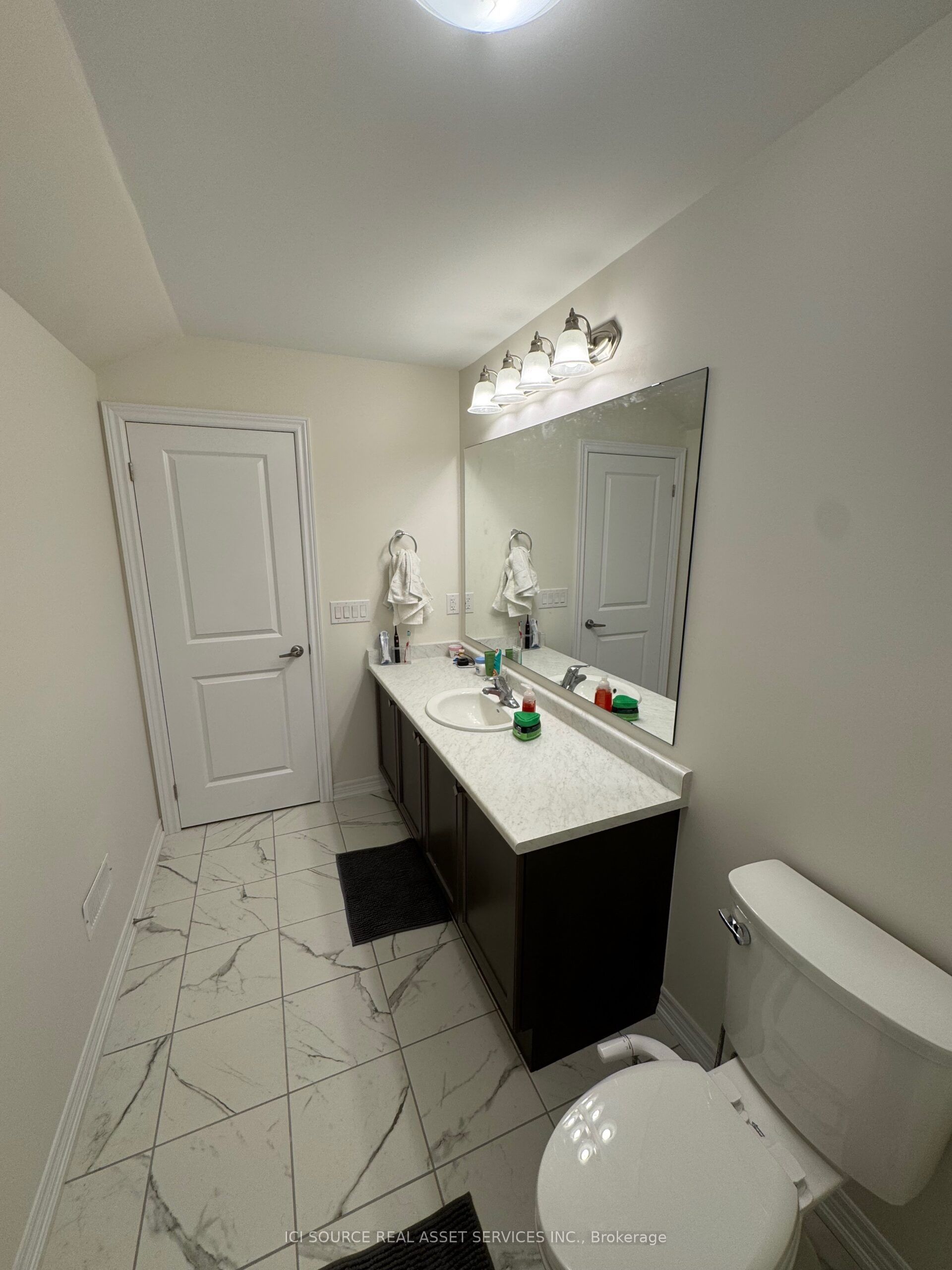 10 Guernsey Drive Property Photo 32