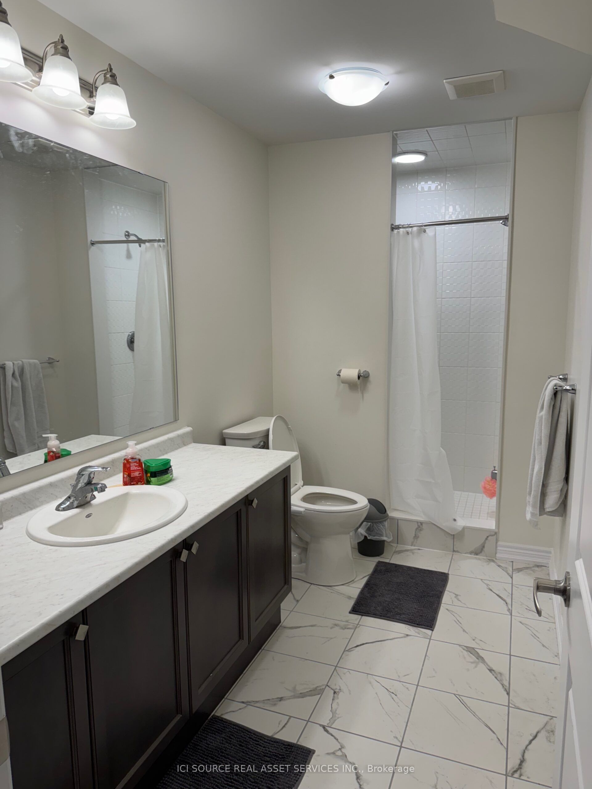 10 Guernsey Drive Property Photo 33