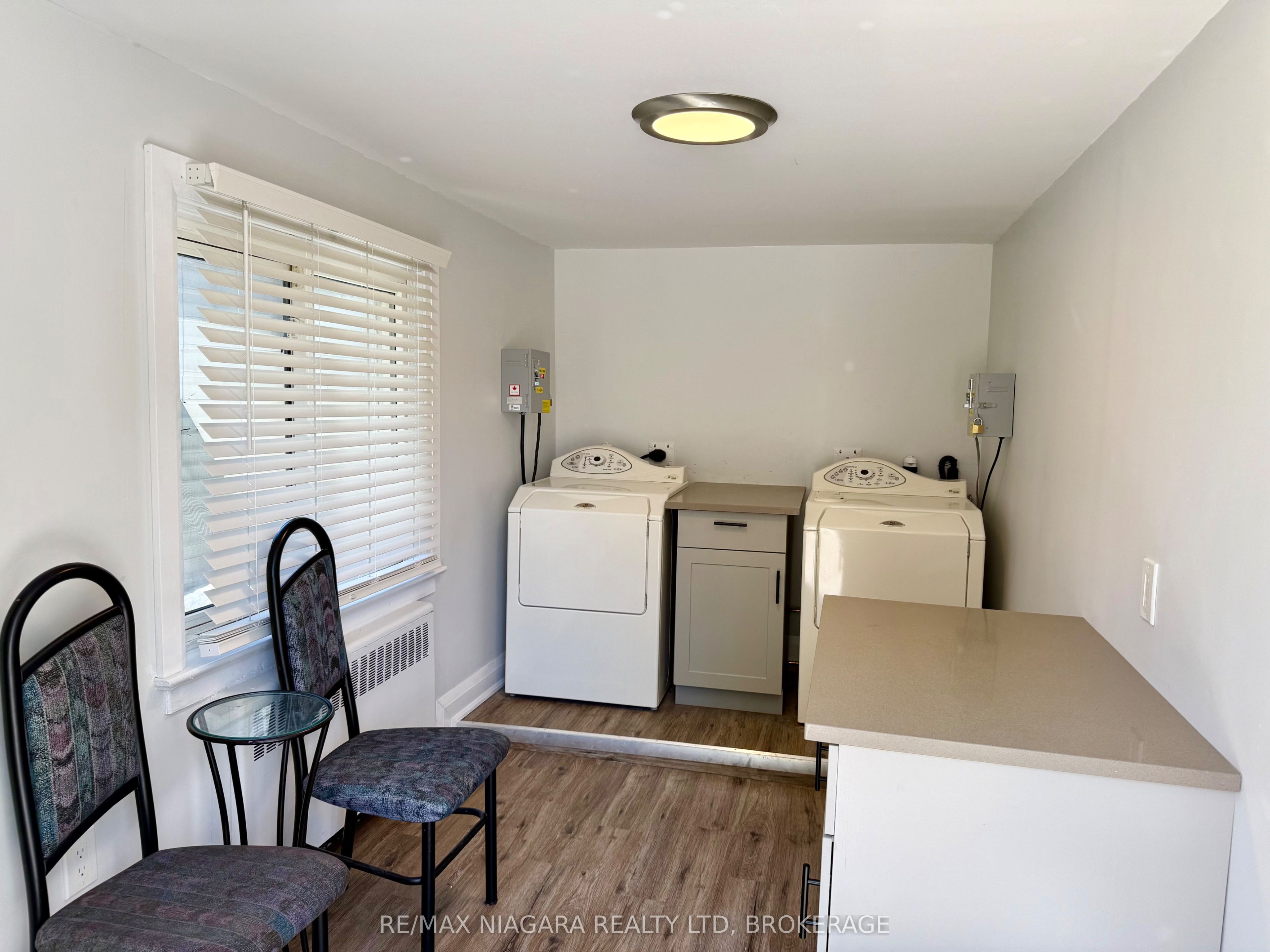 4711 River Road Unit 2 Property Photo 19