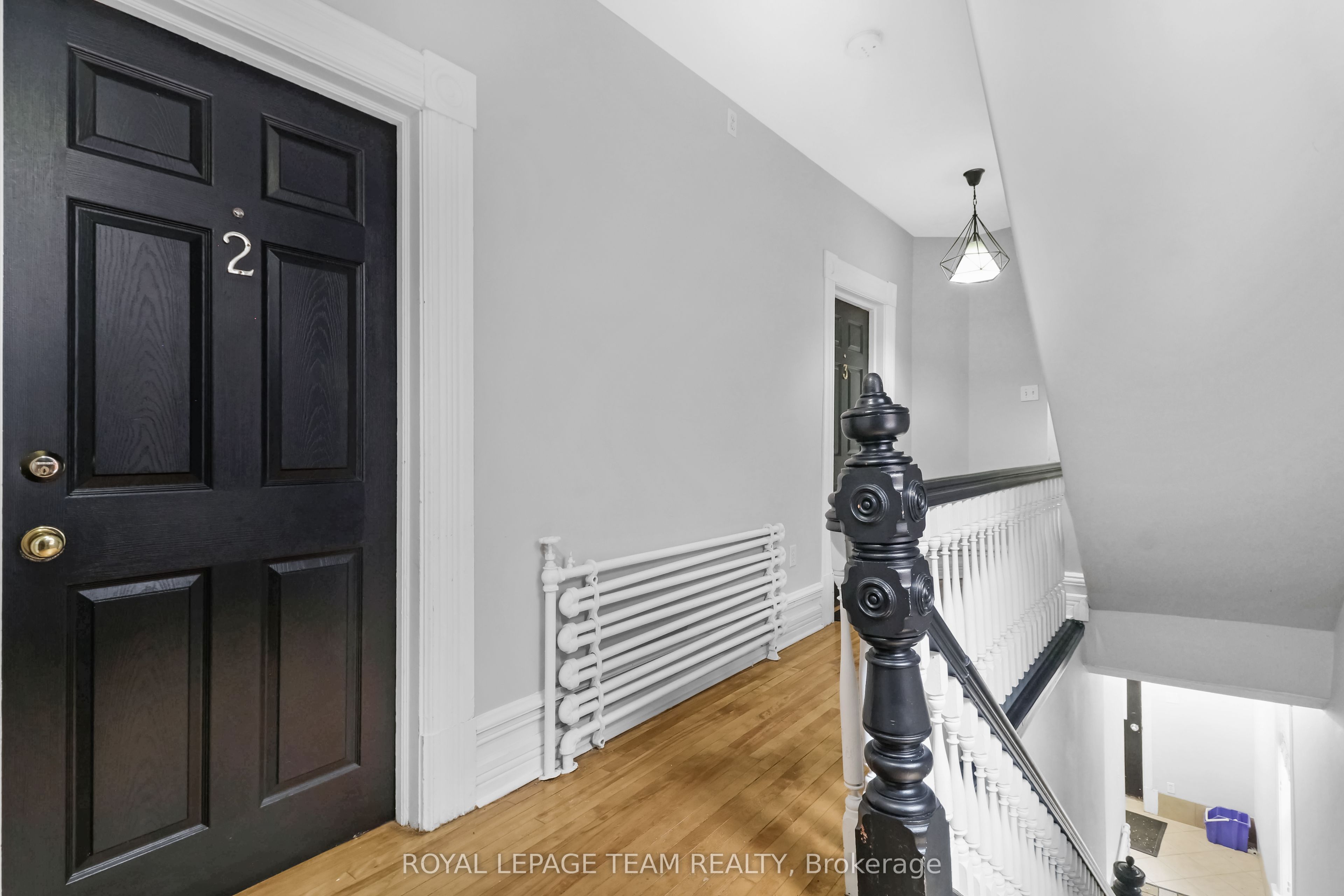 548 Maclaren Street Property Photo 11