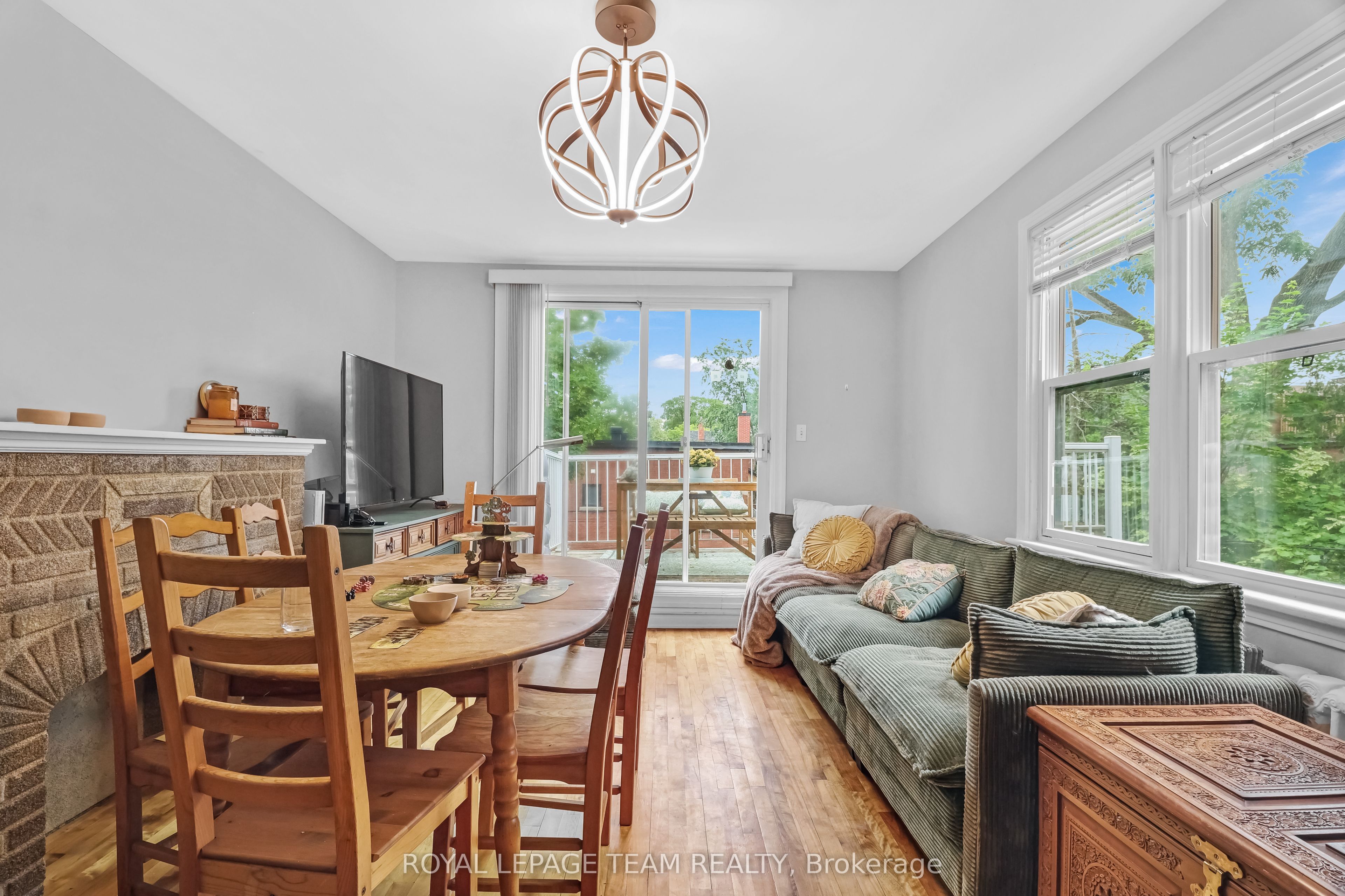 548 Maclaren Street Property Photo 14