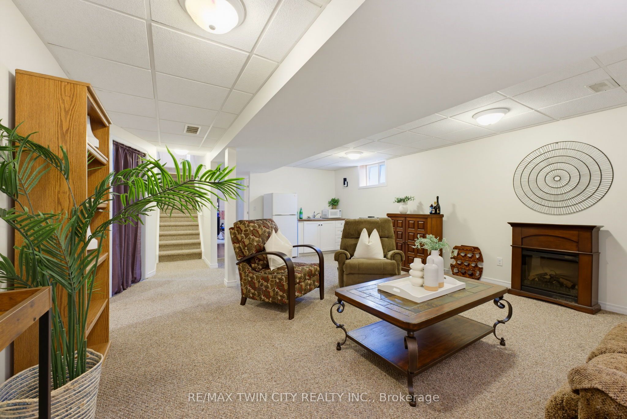 934 Zeller Crescent Property Photo 16