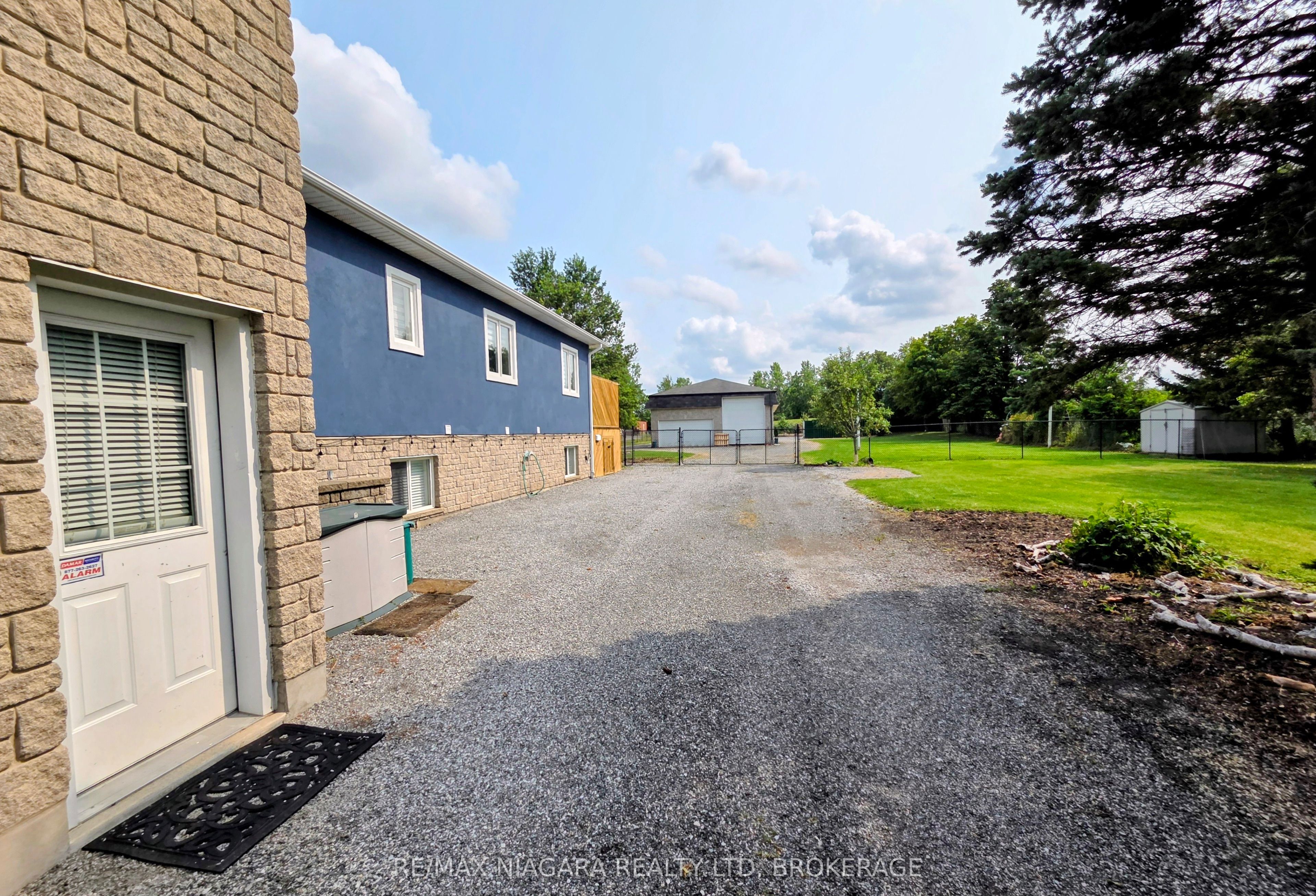 1487 Barron Road Property Photo 10