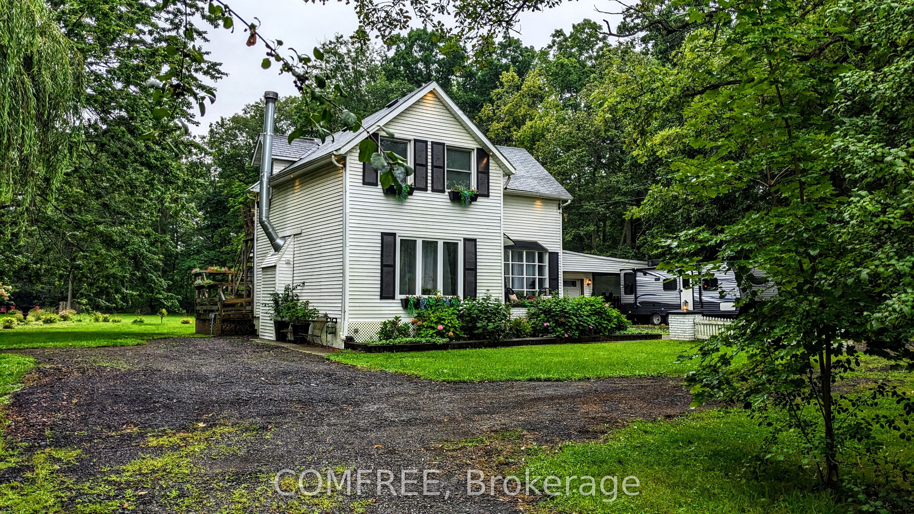 8950 Brown Road Property Photo 6