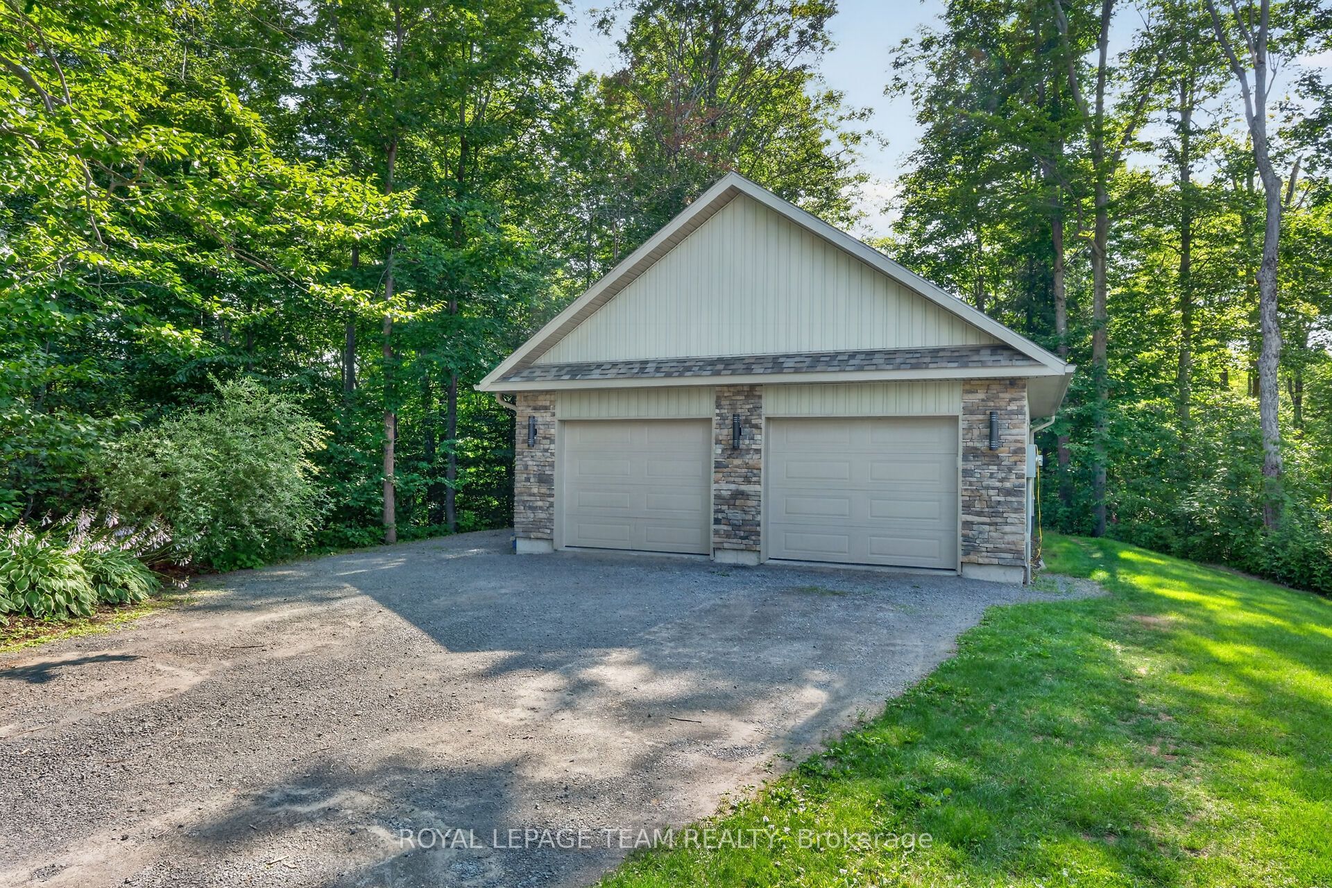 1830 Rollin Road Property Photo 3