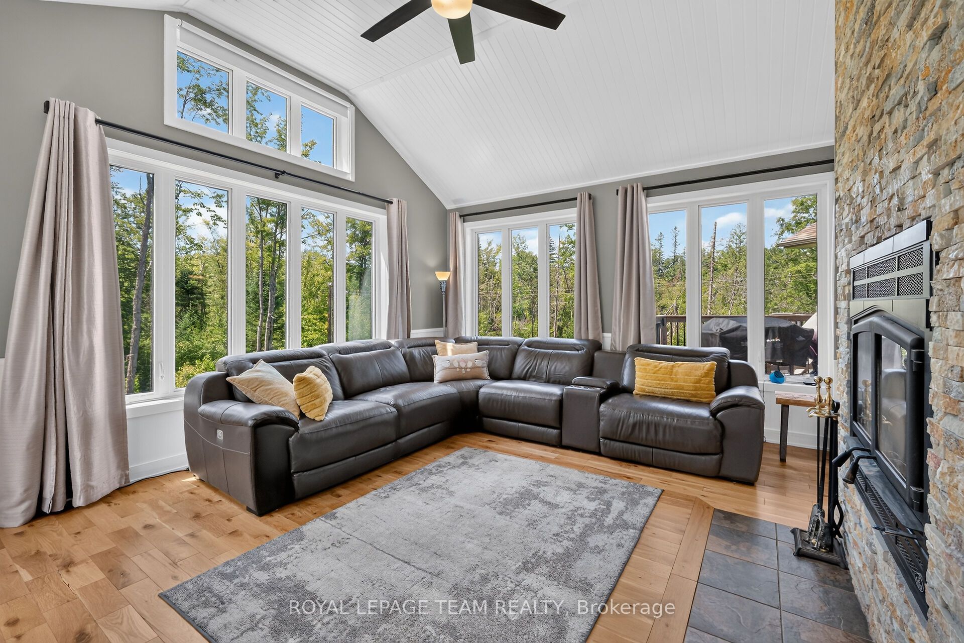 1830 Rollin Road Property Photo 14