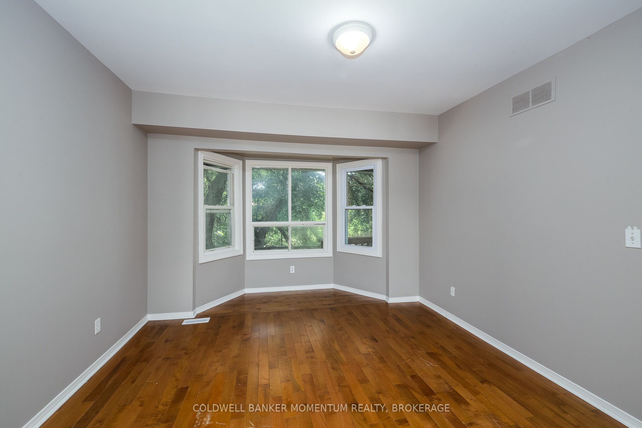 25 Gale Crescent Property Photo 10
