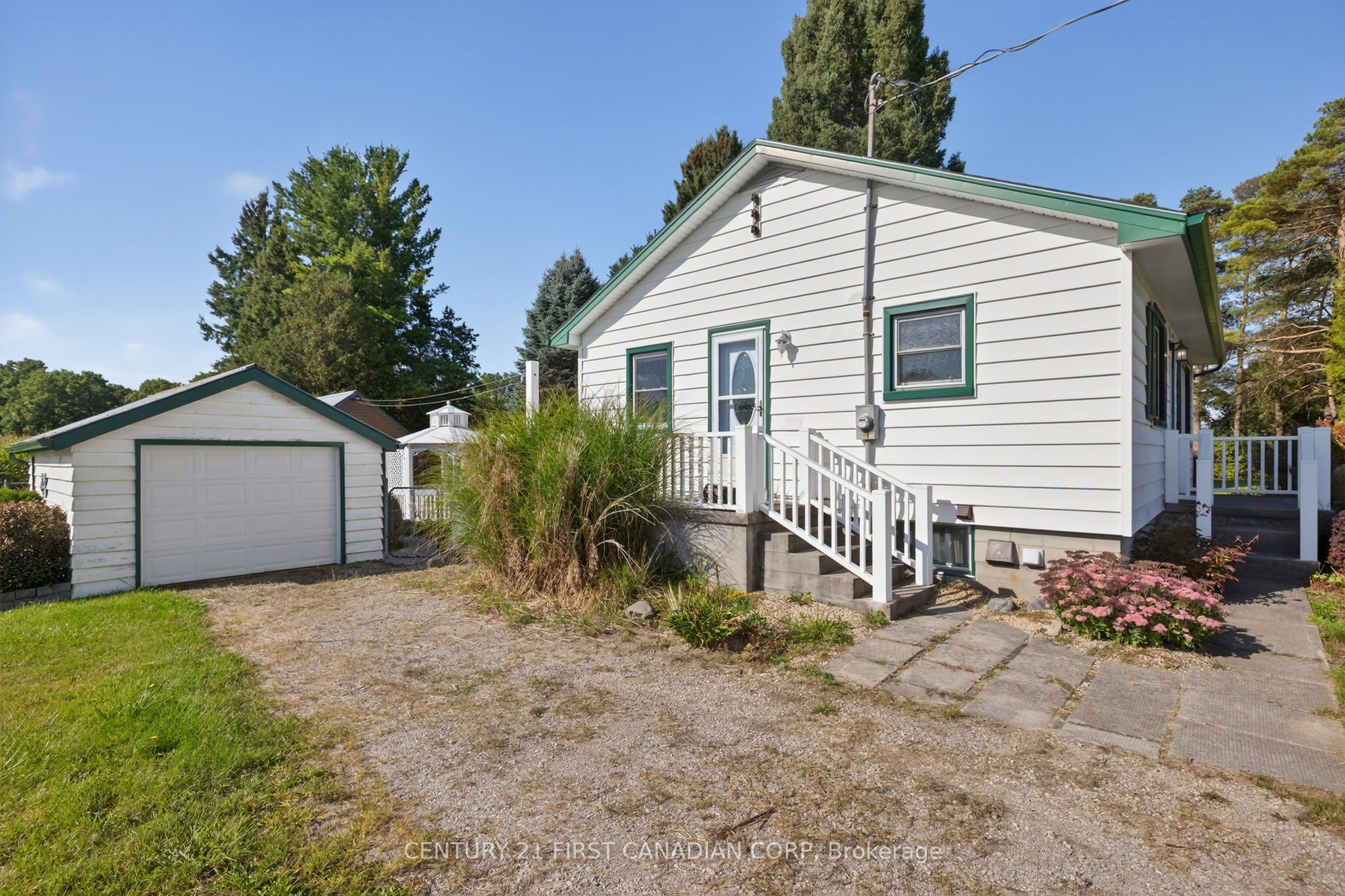 5147 Egremont Drive Property Photo 2