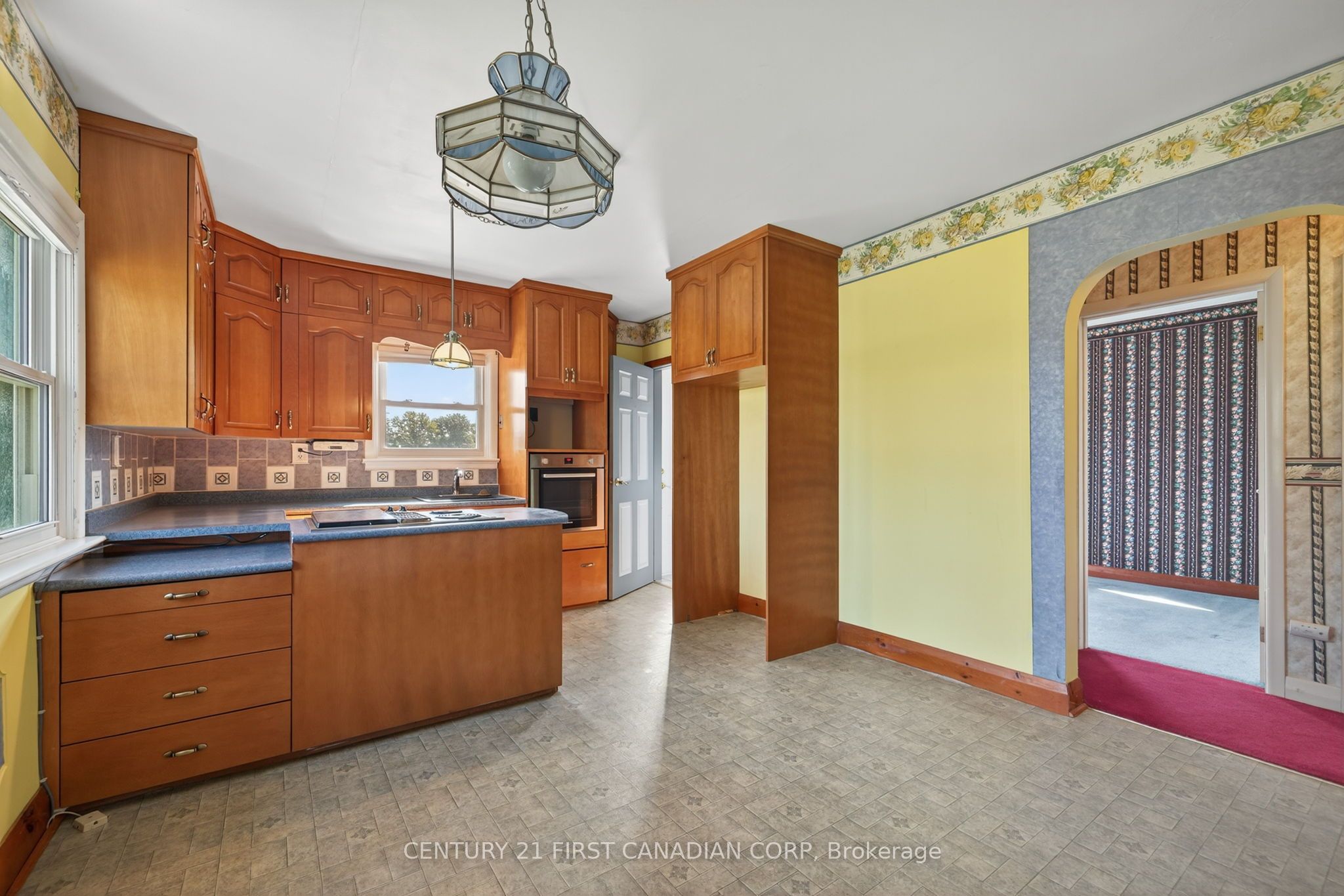 5147 Egremont Drive Property Photo 5