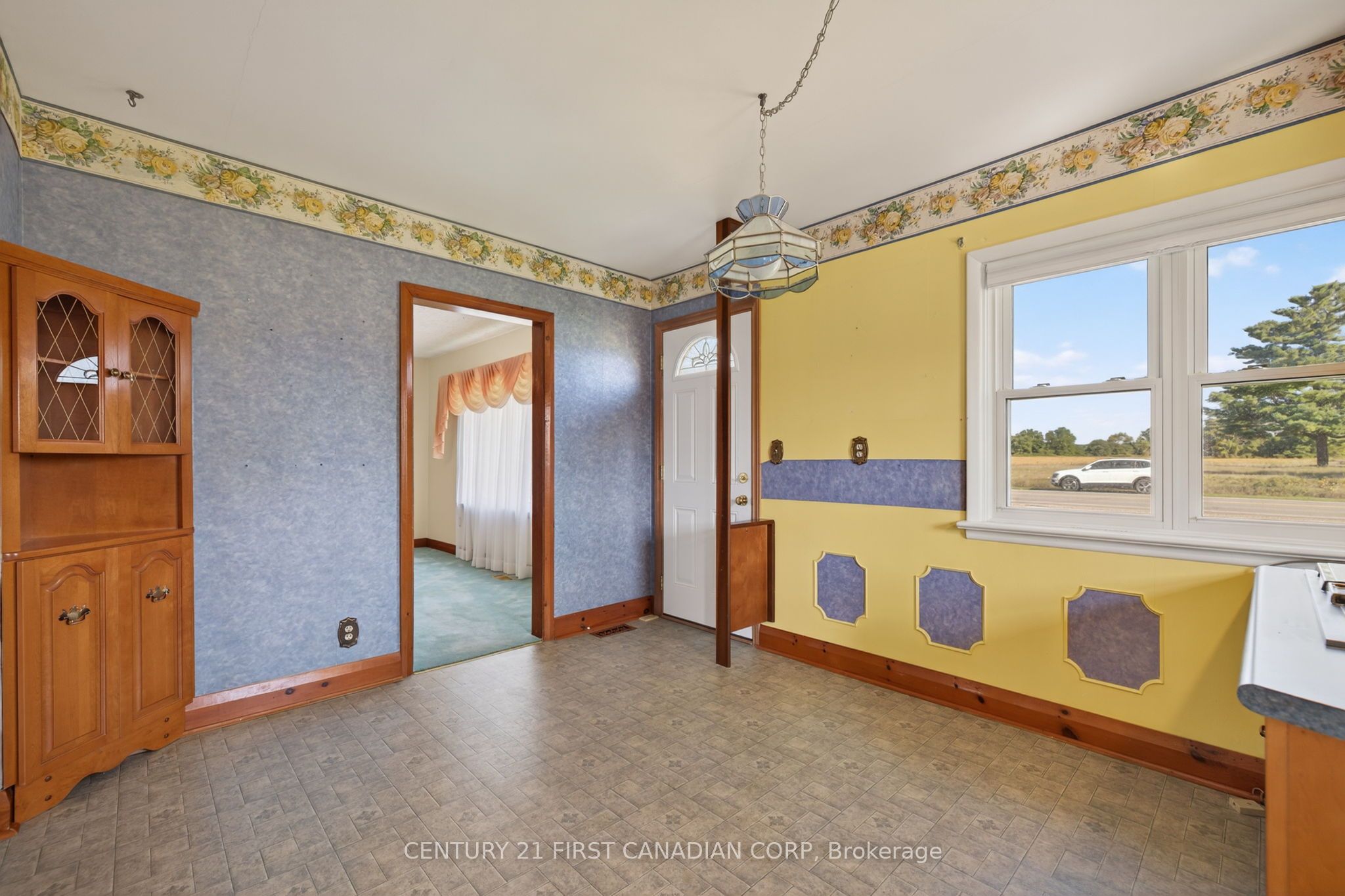 5147 Egremont Drive Property Photo 6