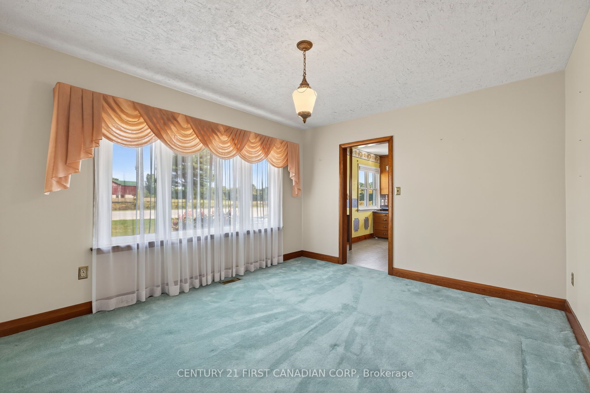 5147 Egremont Drive Property Photo 11