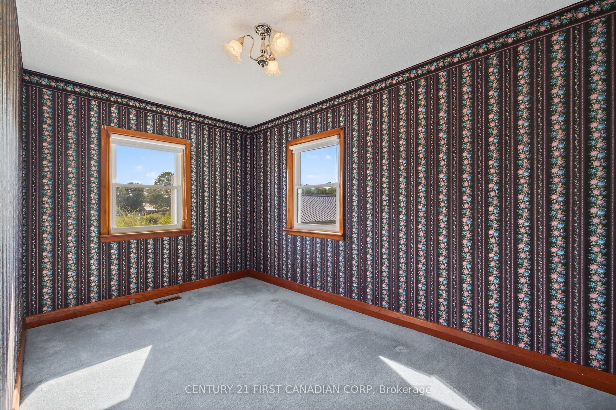 5147 Egremont Drive Property Photo 14