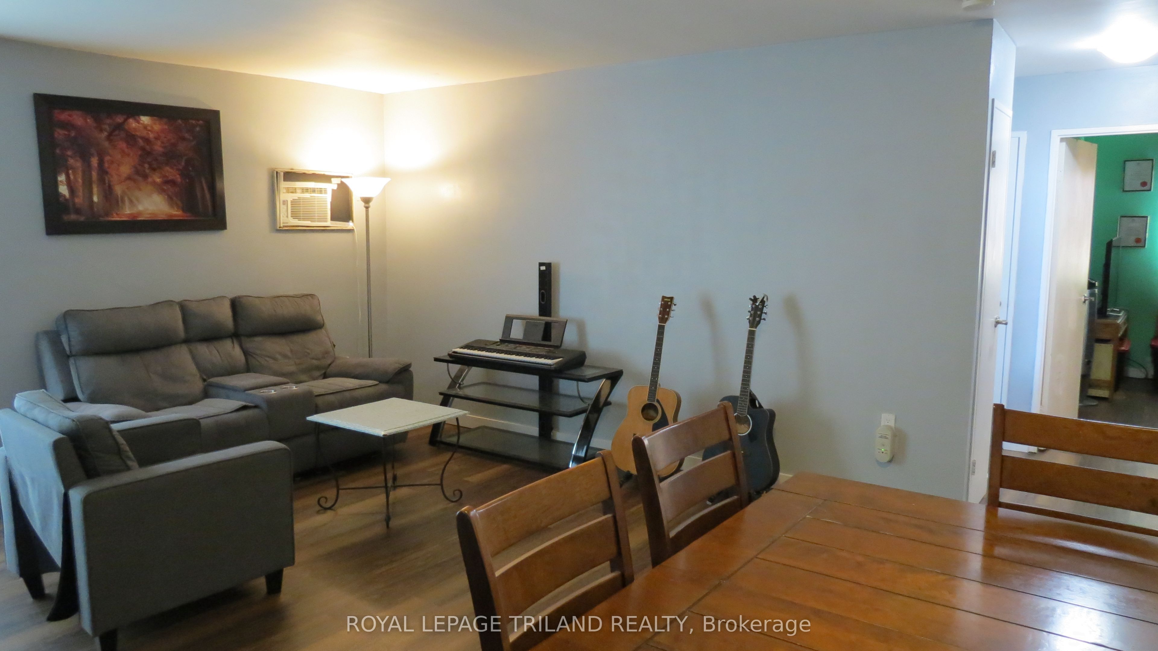 583 Mornington Avenue 504 Property Photo 4