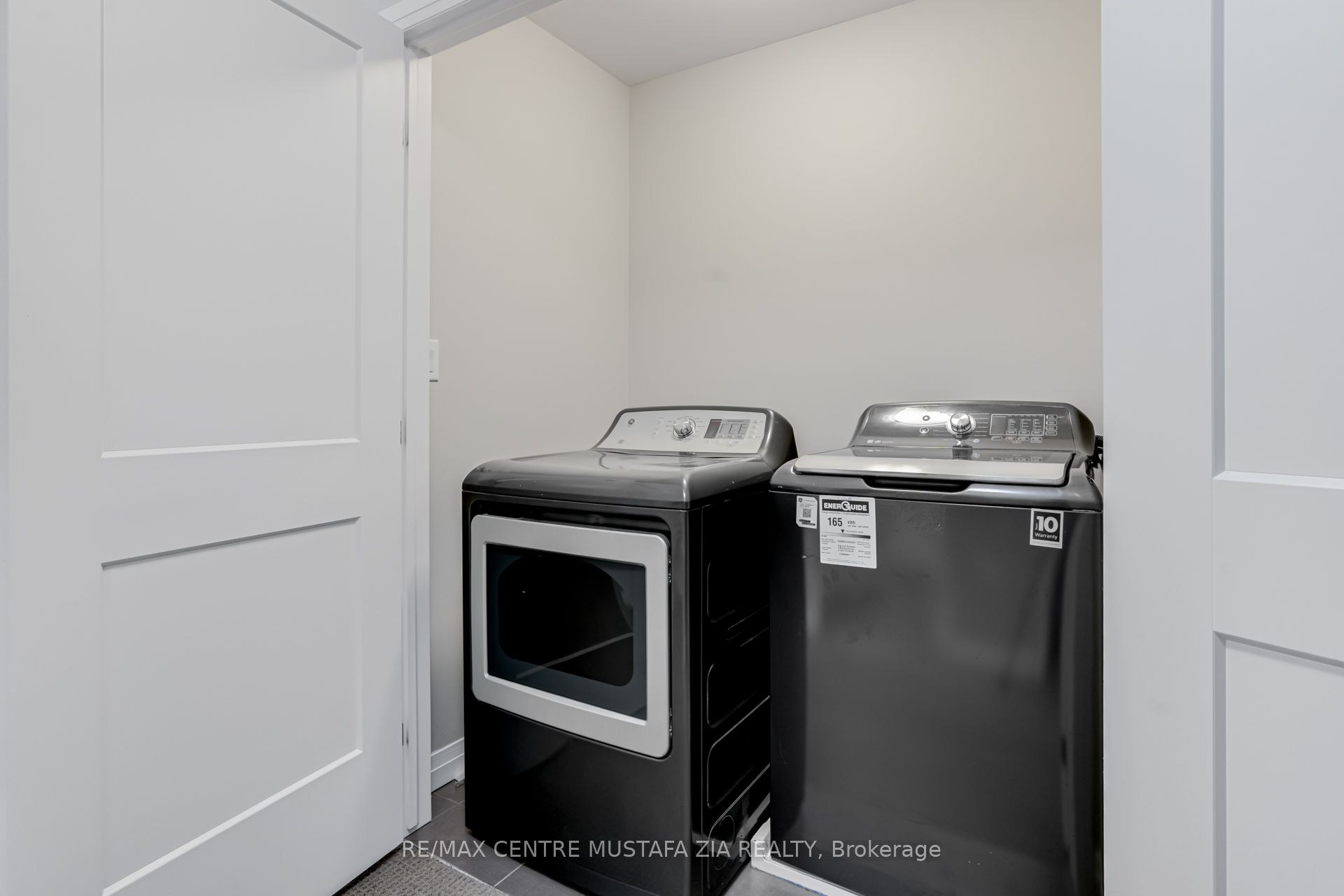 74 Soho Street Property Photo 32