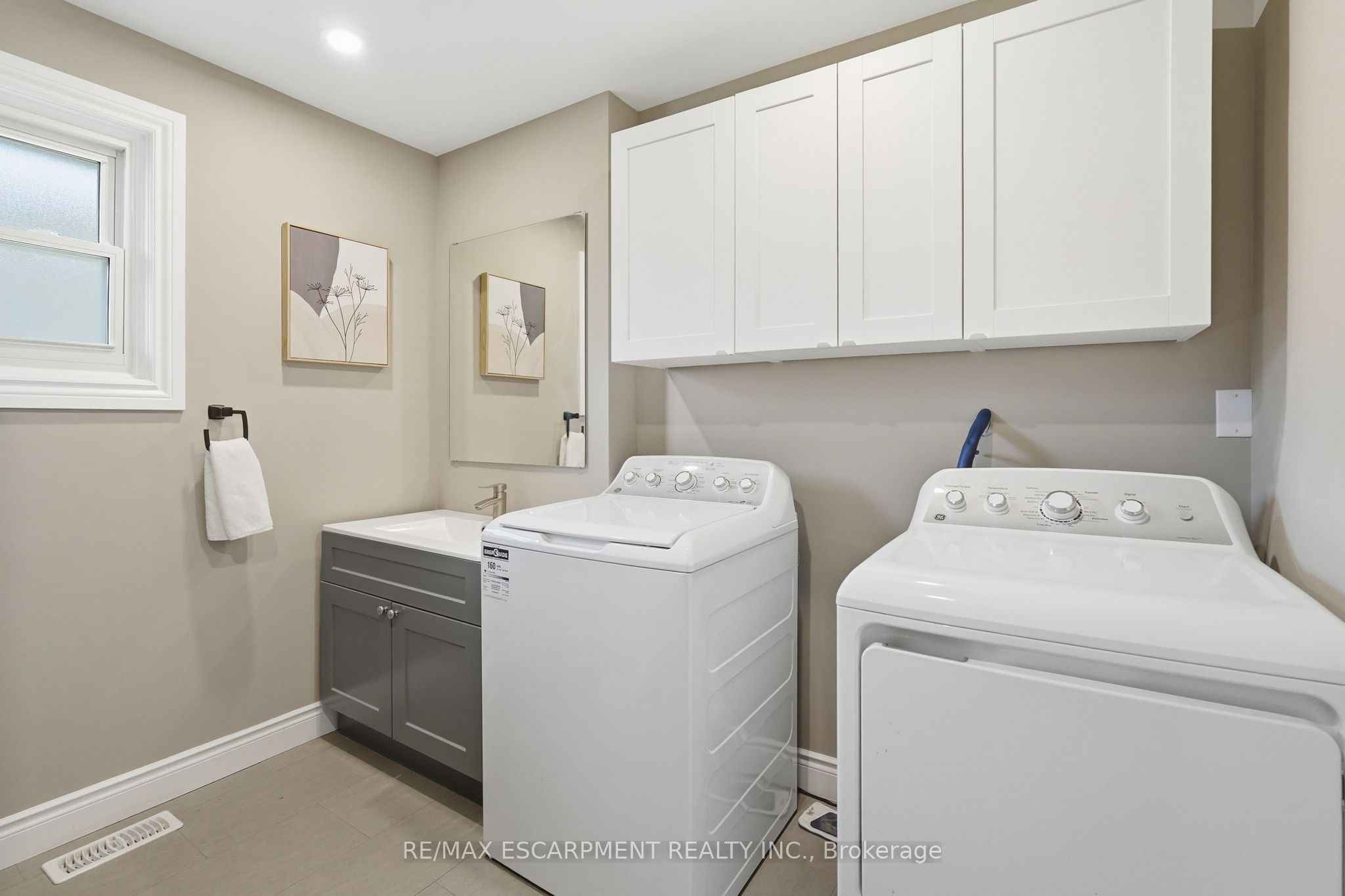 133 New Lakeshore Road Property Photo 33